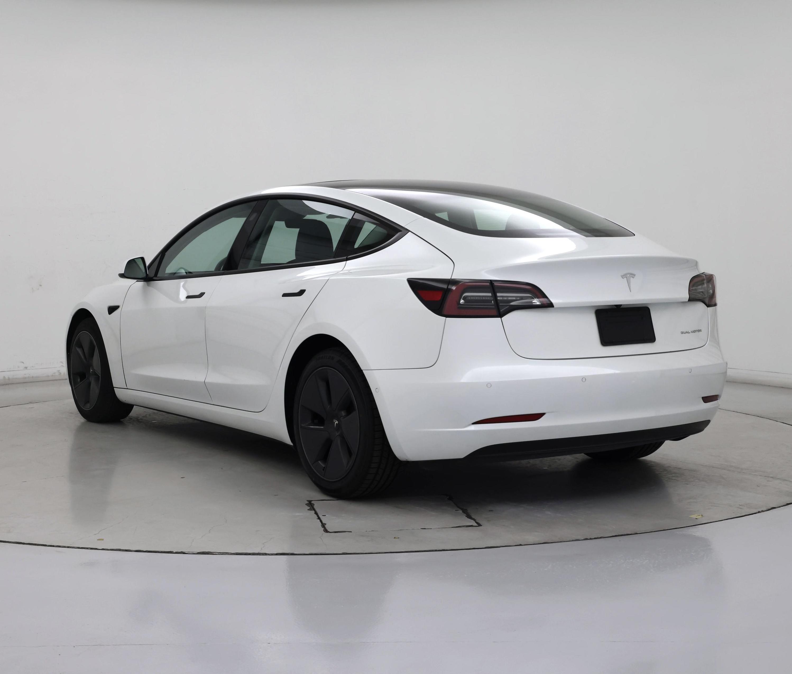 Thumbnail: 2022 Tesla Model 3 - 2