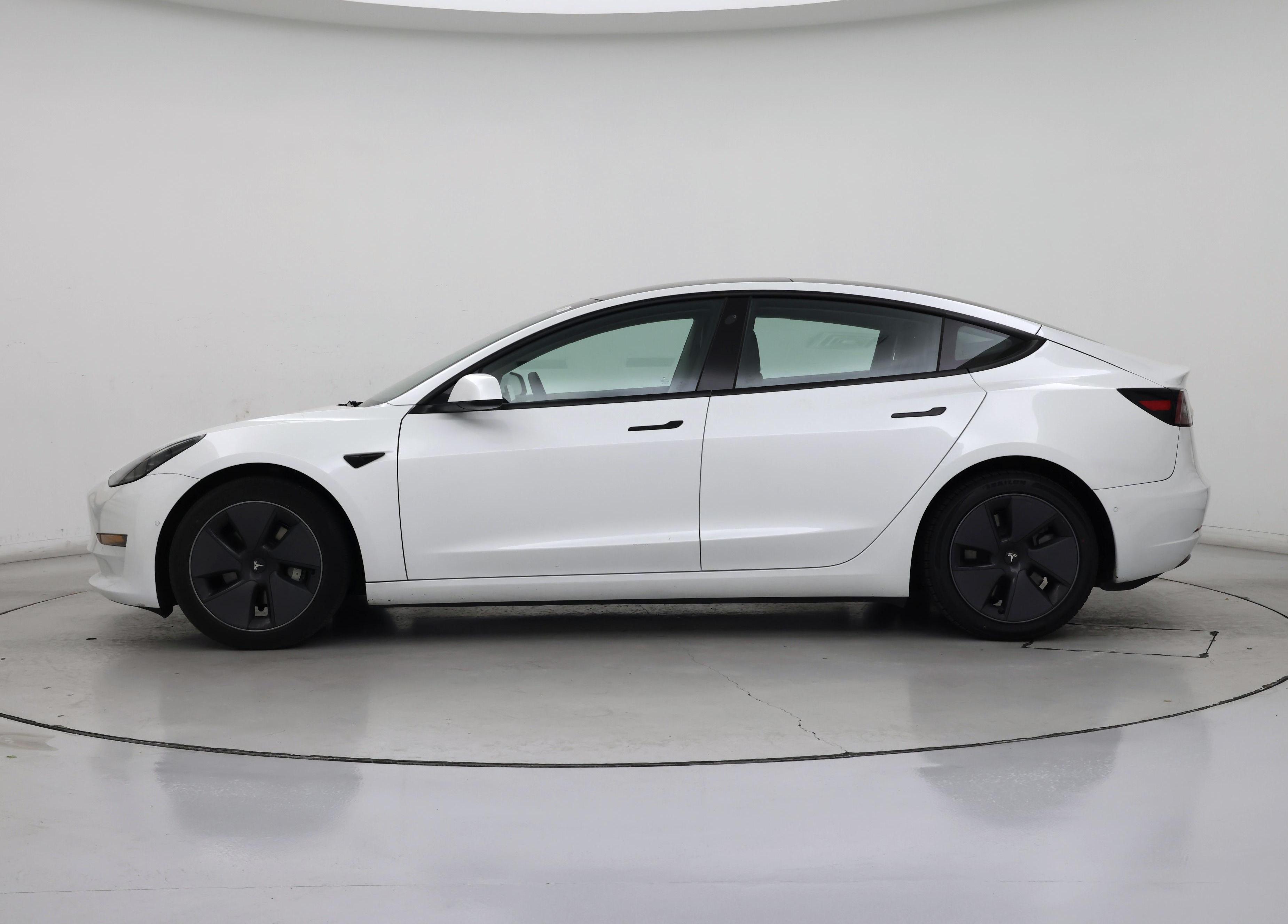 Thumbnail: 2022 Tesla Model 3 - 3
