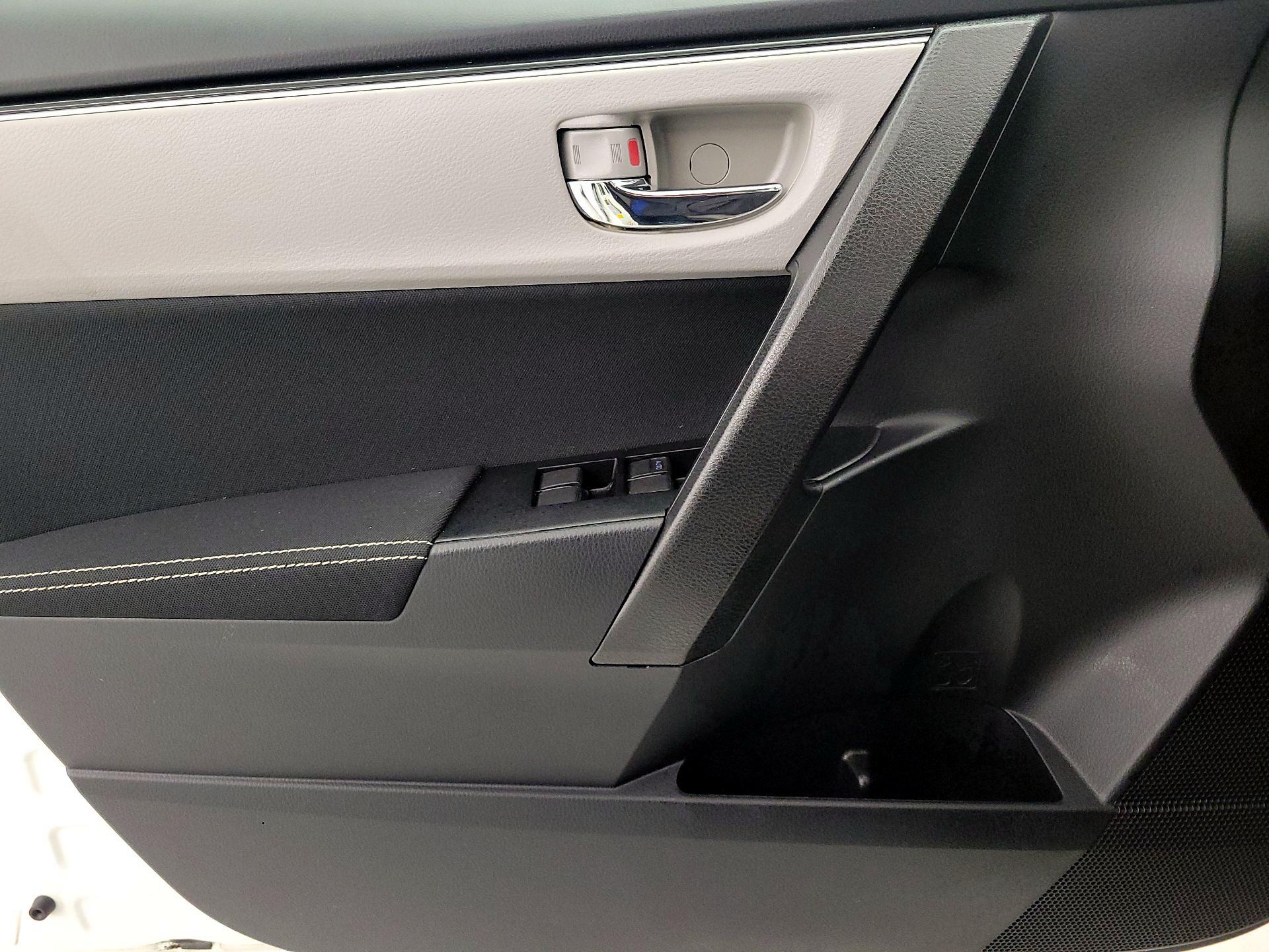Thumbnail: 2019 Toyota Corolla - 12