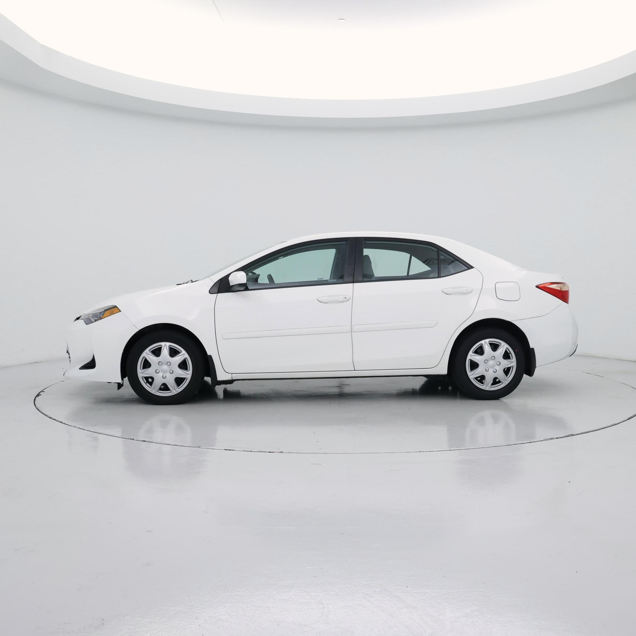 Thumbnail: 2019 Toyota Corolla - 3