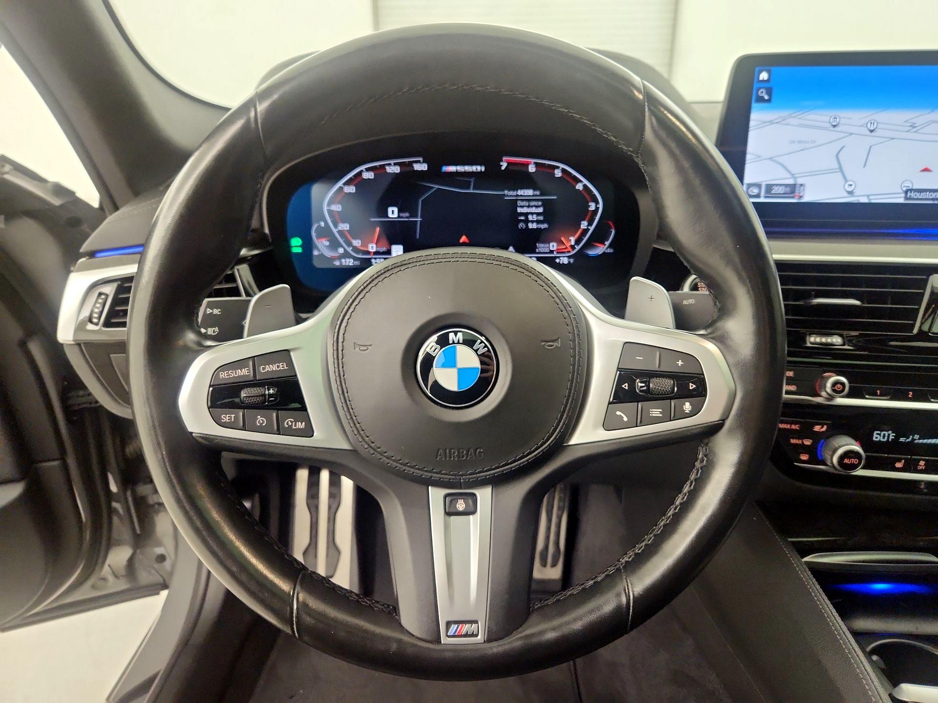 Thumbnail: 2021 BMW 5 Series - 10