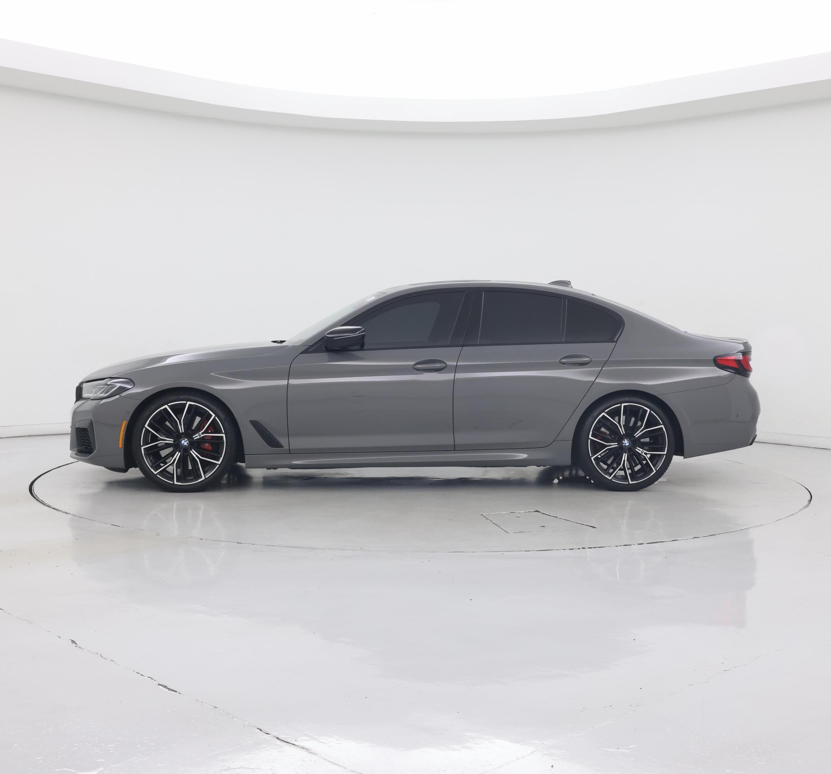Thumbnail: 2021 BMW 5 Series - 3
