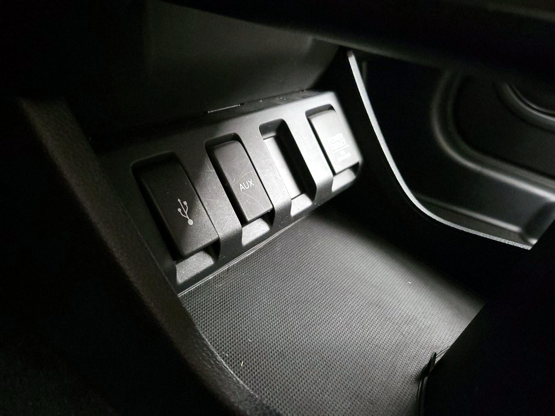 Thumbnail: 2016 Honda HR-V - 18