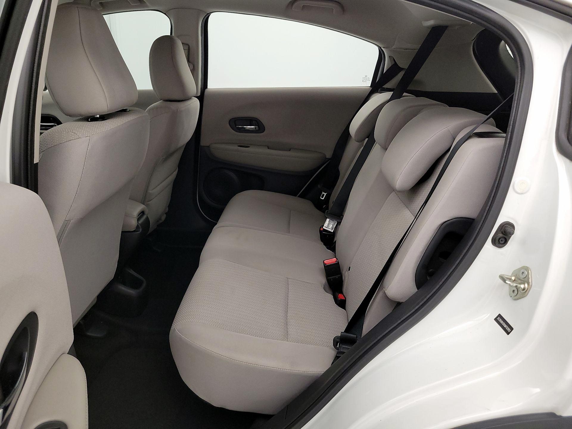 Thumbnail: 2016 Honda HR-V - 19