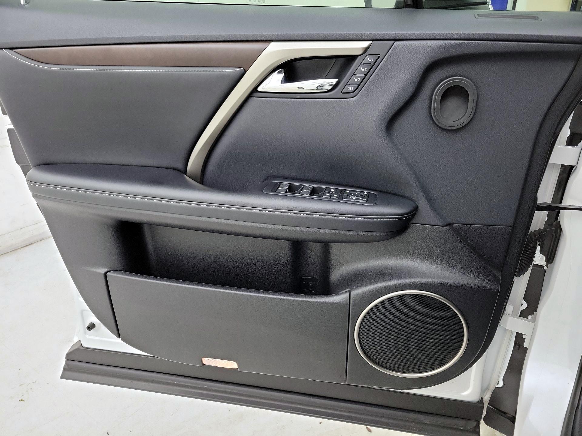 Thumbnail: 2021 Lexus RX - 12