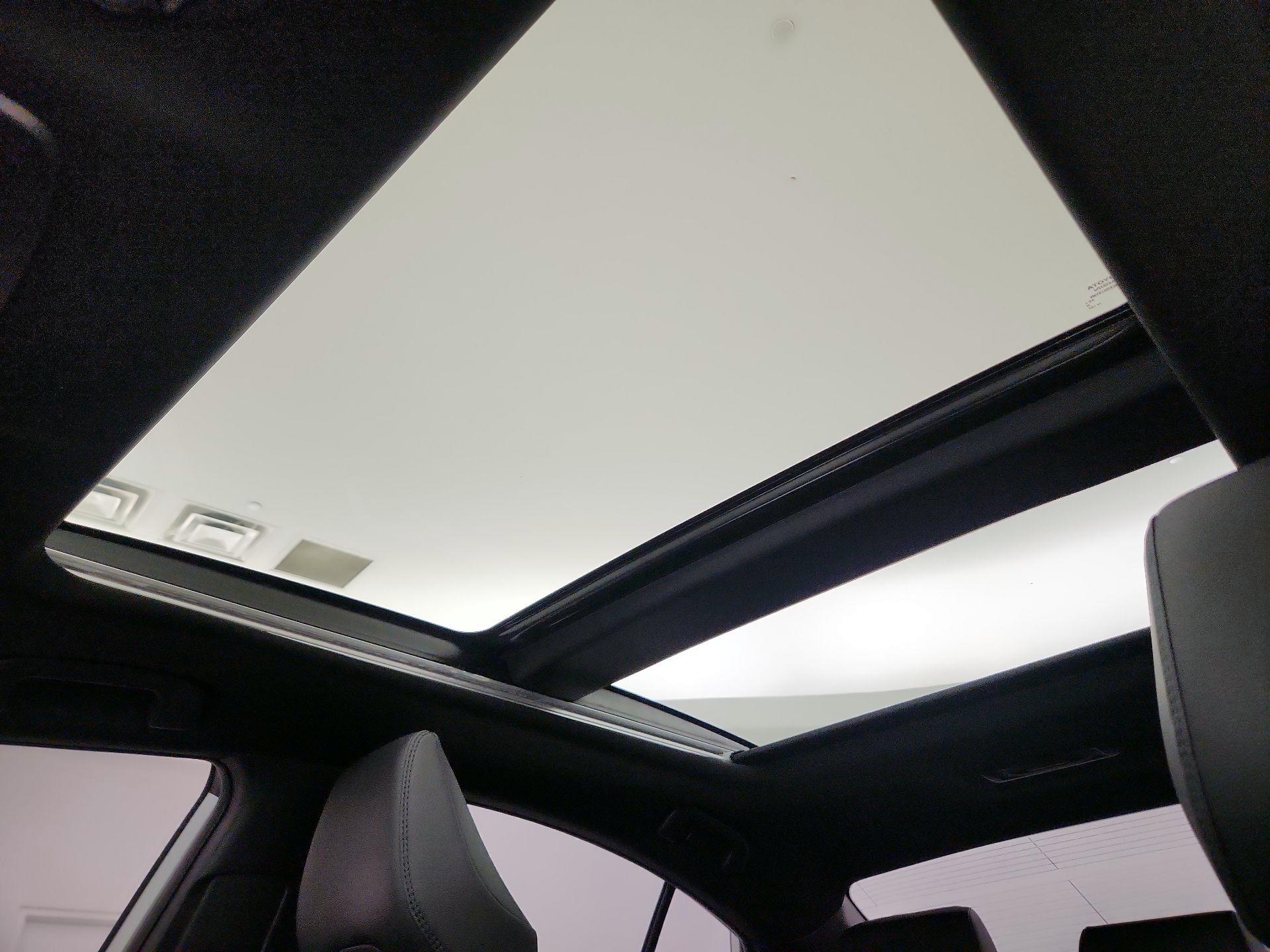 Thumbnail: 2025 Toyota Camry - 19