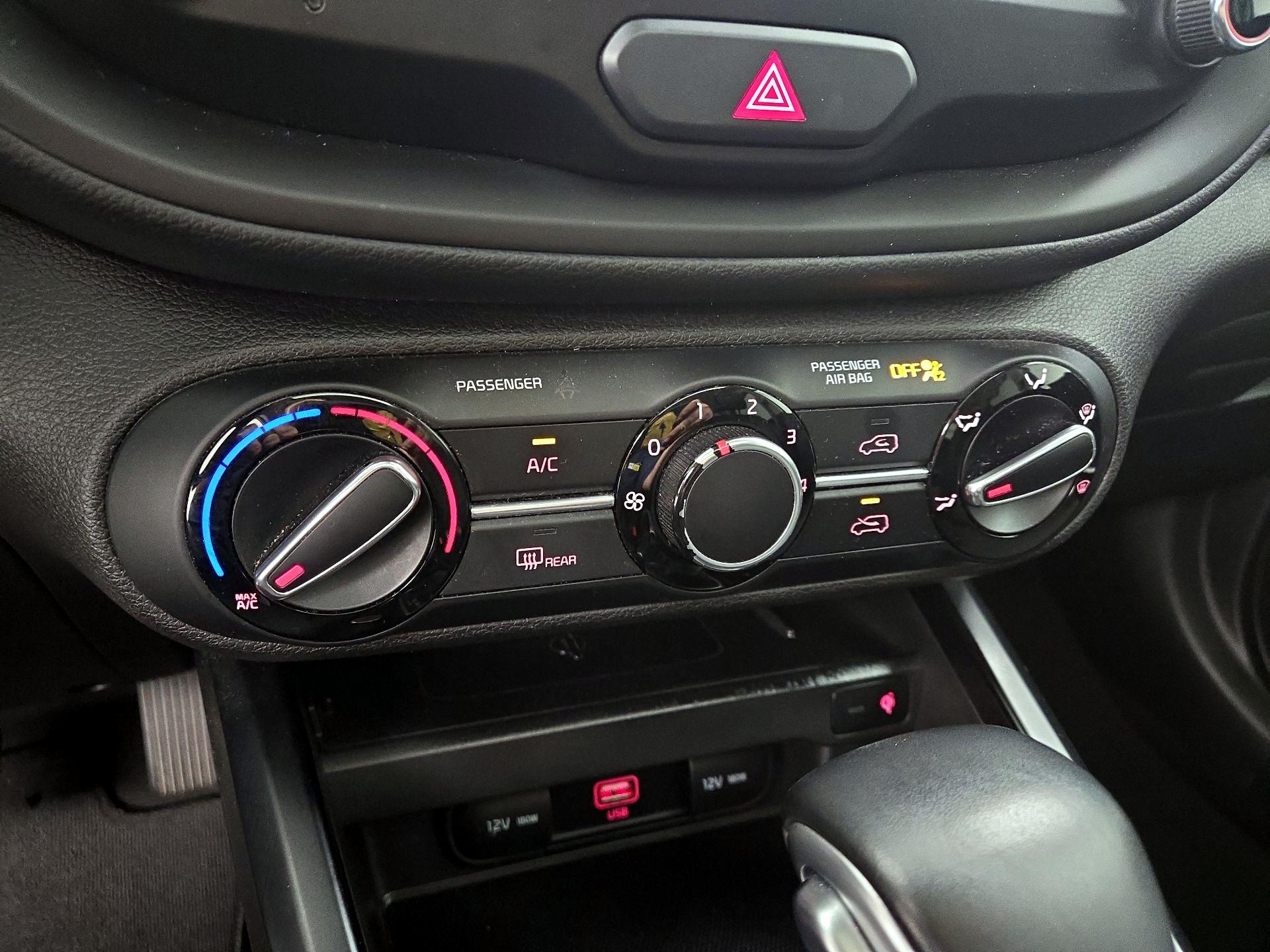 Thumbnail: 2020 Kia Soul - 16