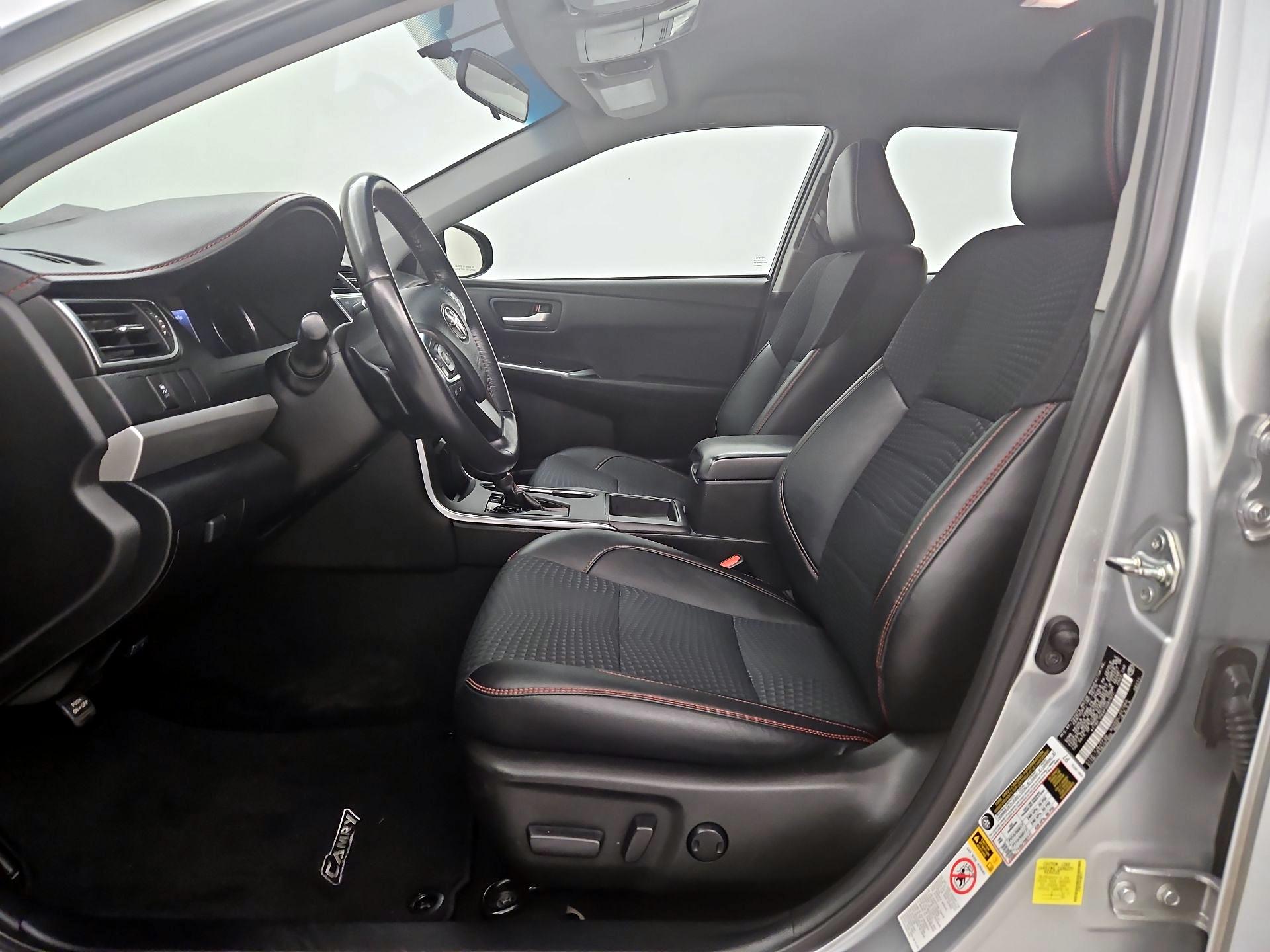 Thumbnail: 2015 Toyota Camry - 11