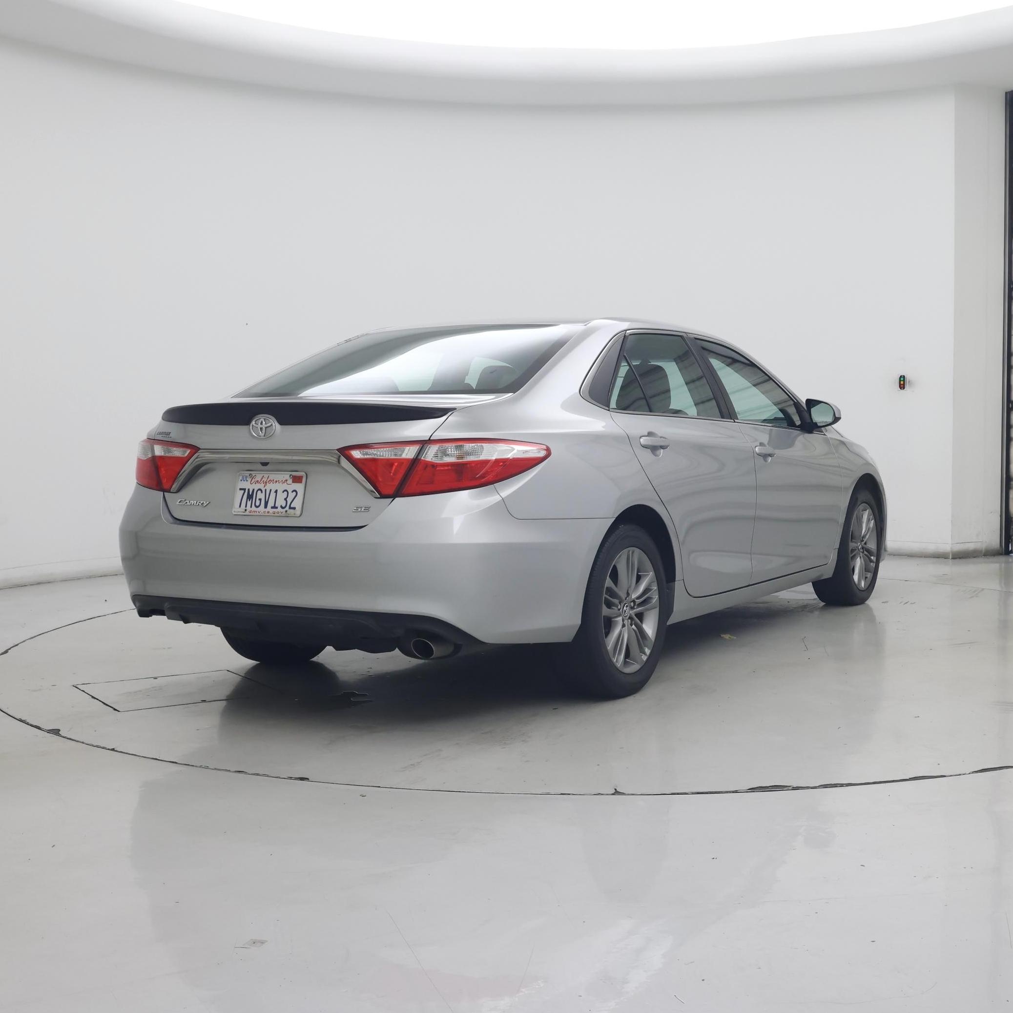 Thumbnail: 2015 Toyota Camry - 8