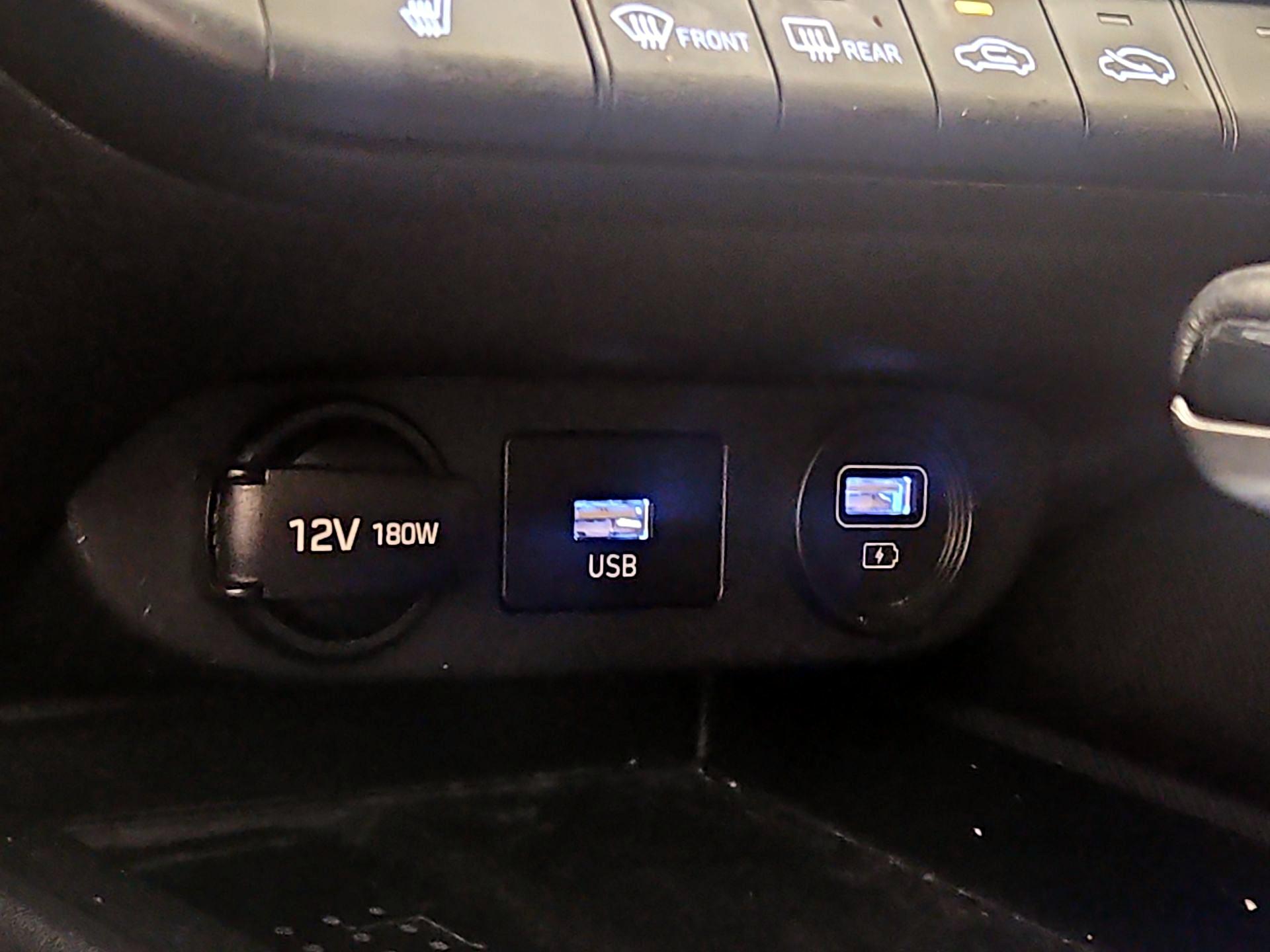 Thumbnail: 2021 Hyundai Elantra - 18
