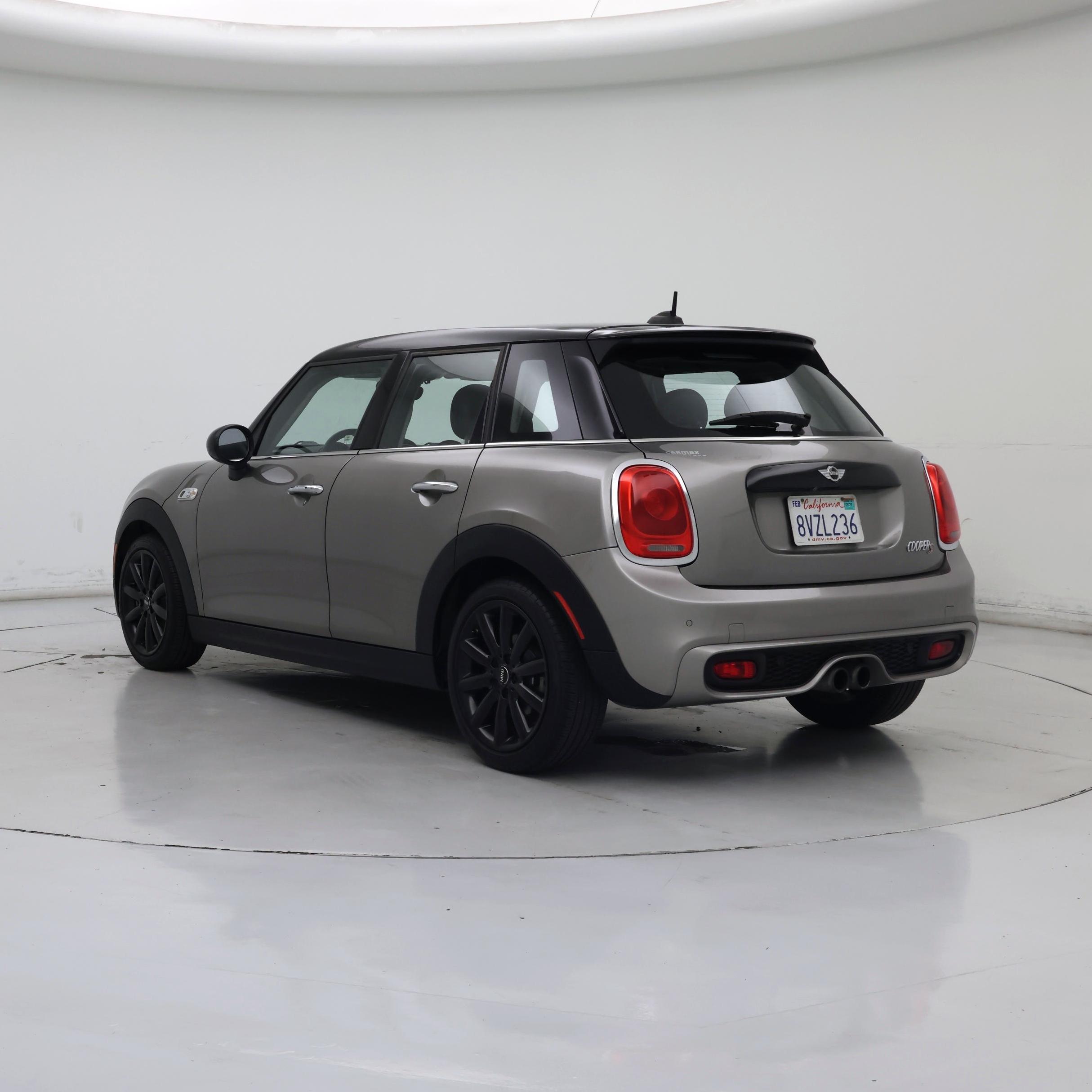 Thumbnail: 2018 MINI Cooper Hardtop - 2