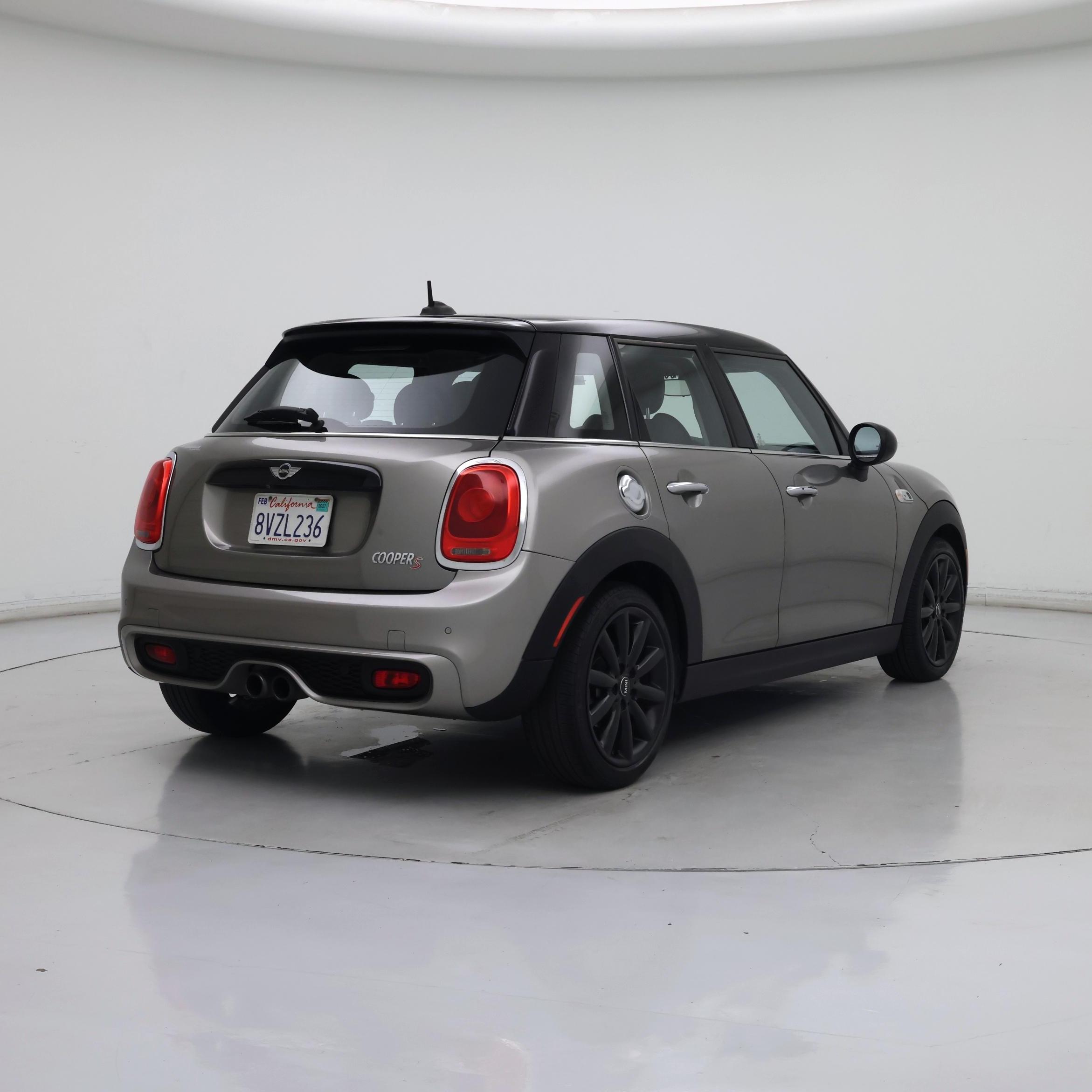 Thumbnail: 2018 MINI Cooper Hardtop - 8