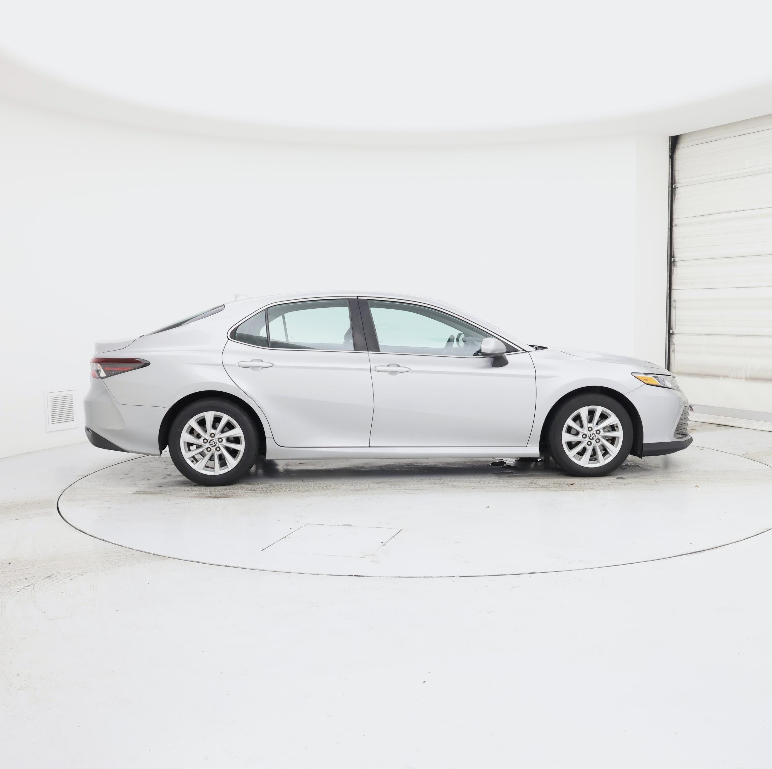 Thumbnail: 2022 Toyota Camry - 7