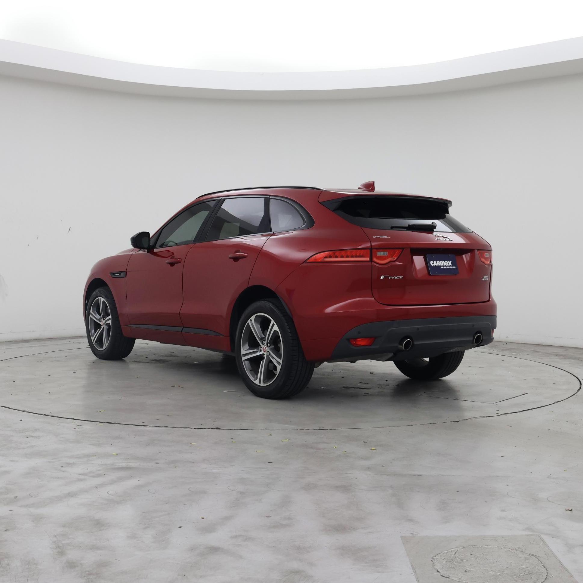 Thumbnail: 2018 Jaguar F-Pace - 2