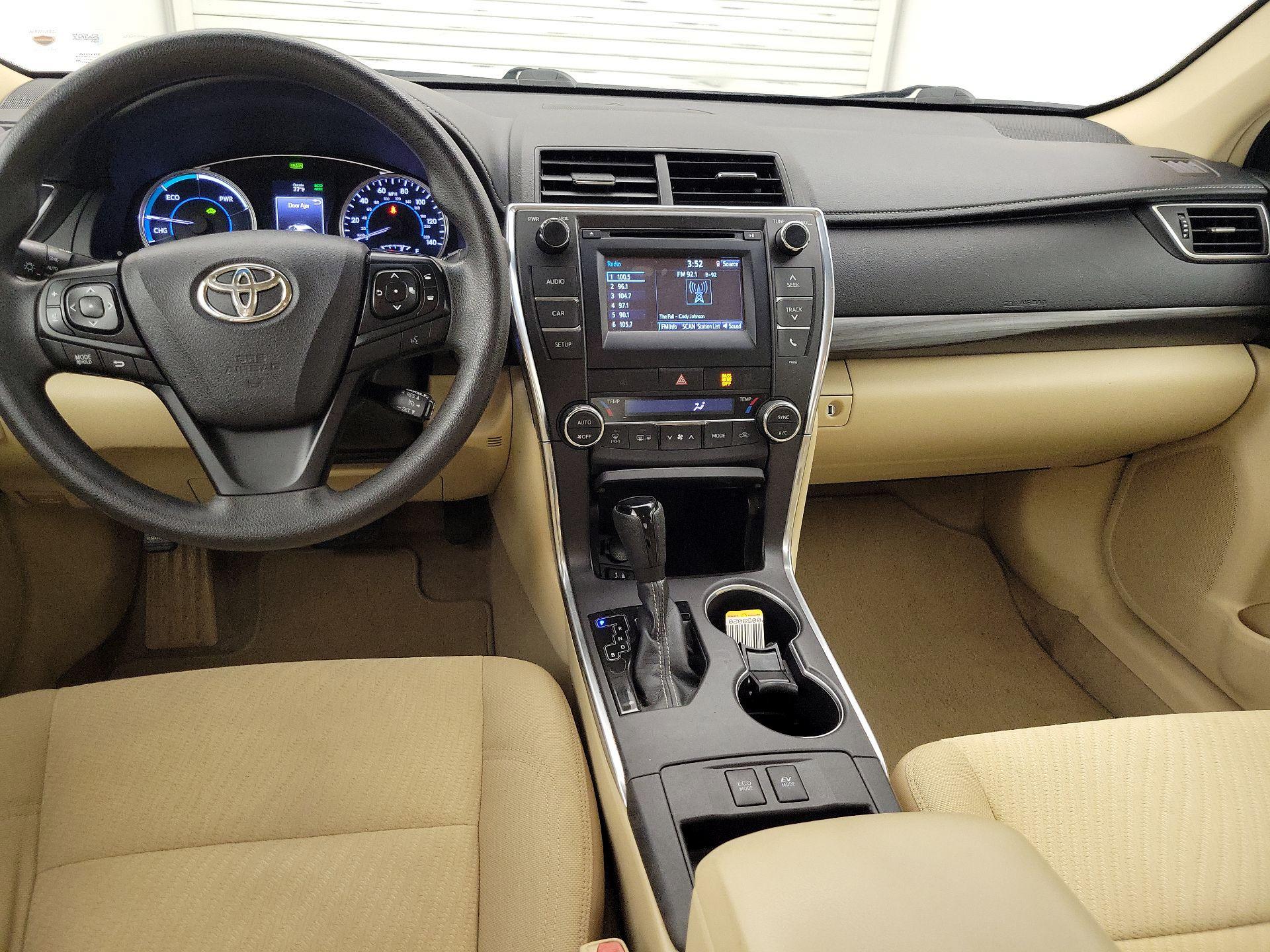 Thumbnail: 2015 Toyota Camry - 9