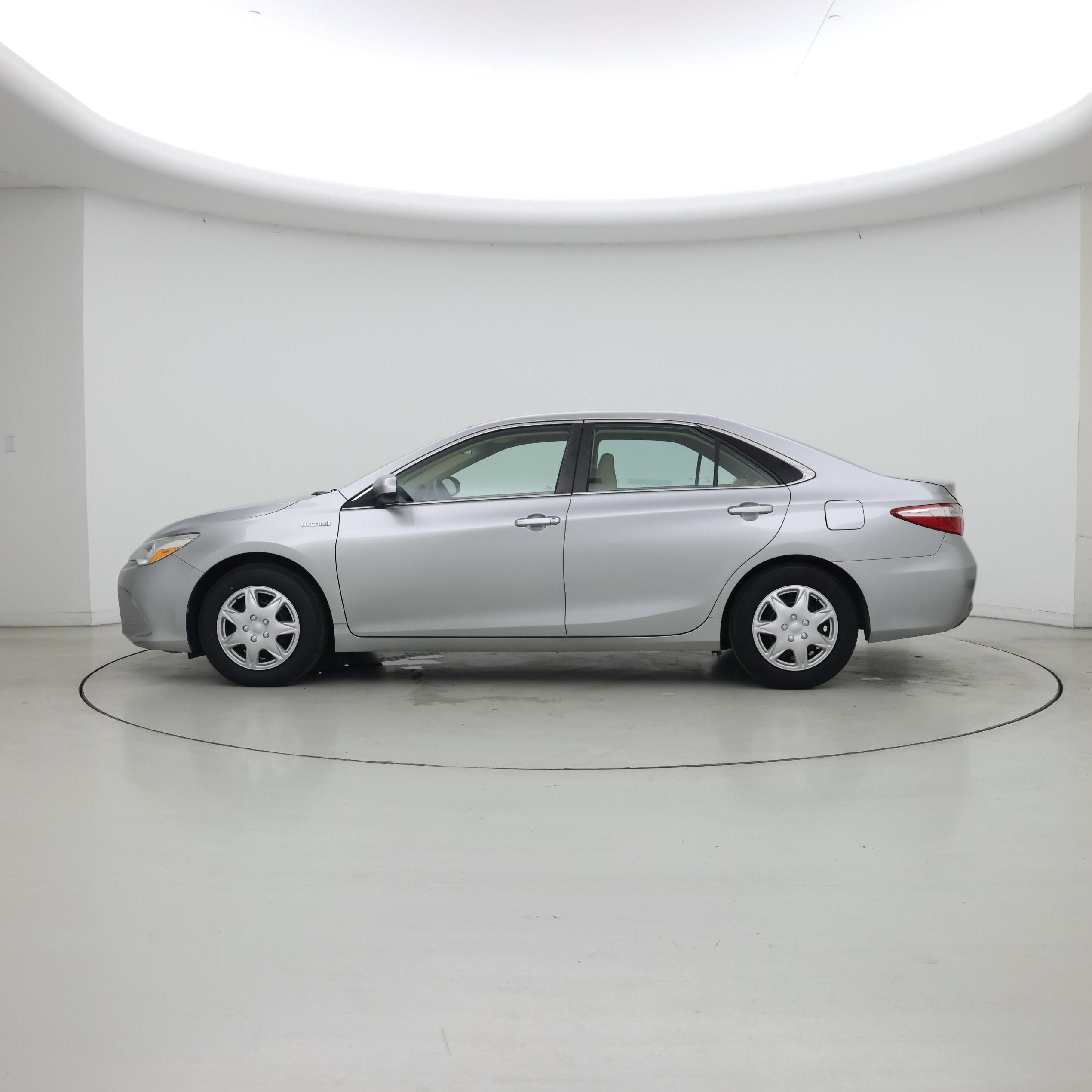 Thumbnail: 2015 Toyota Camry - 3