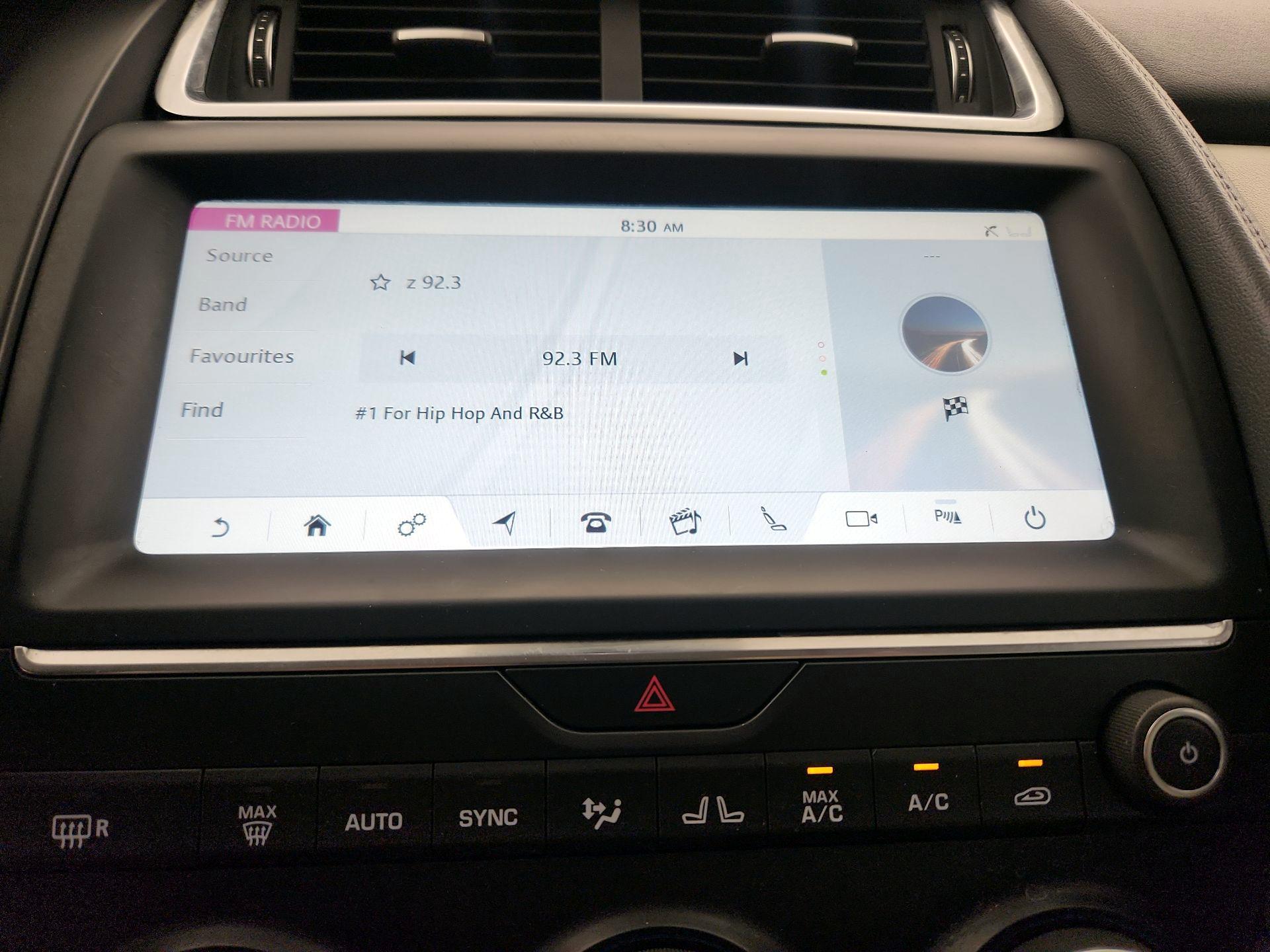 Thumbnail: 2020 Jaguar E-Pace - 15