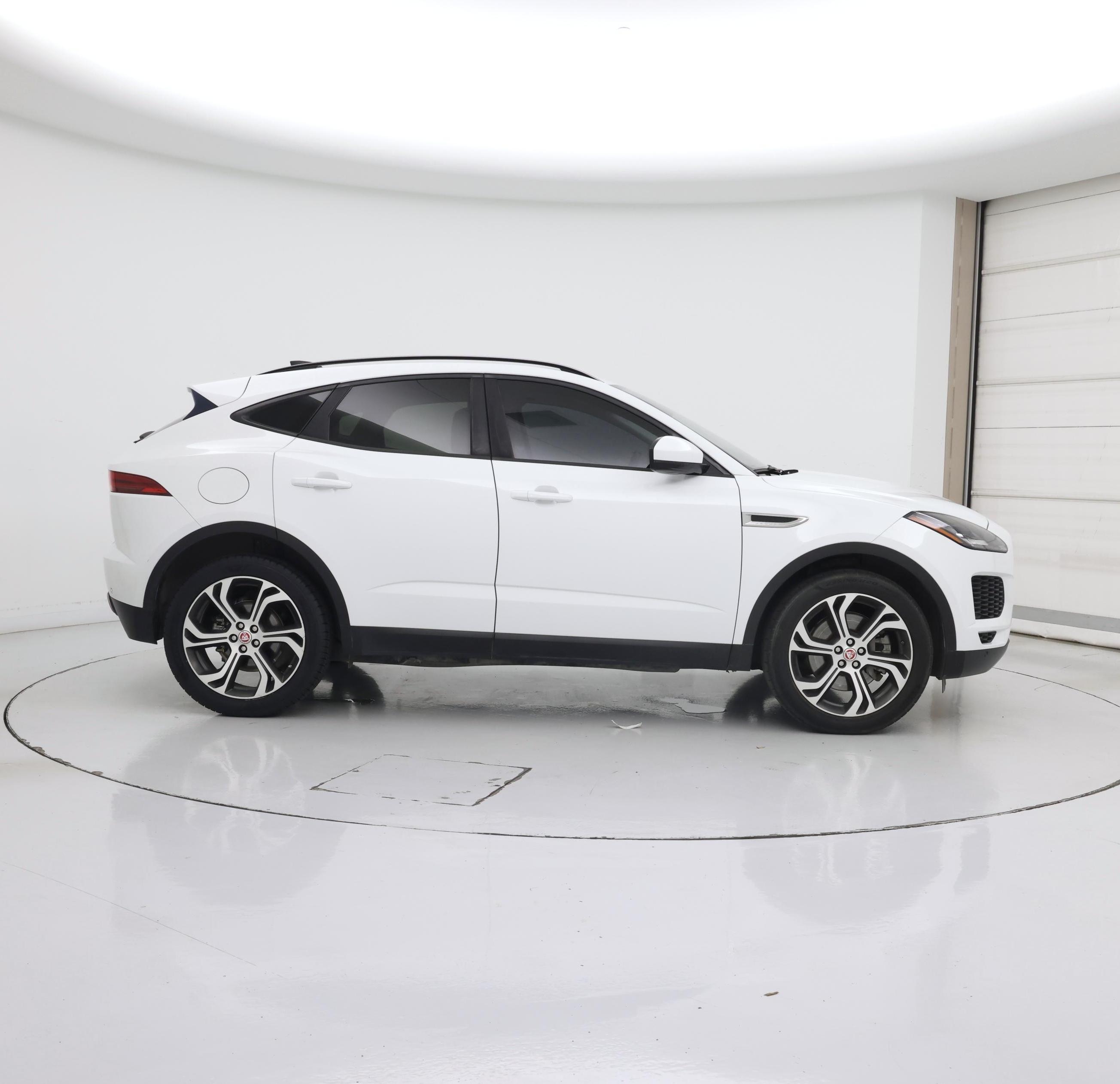 Thumbnail: 2020 Jaguar E-Pace - 7