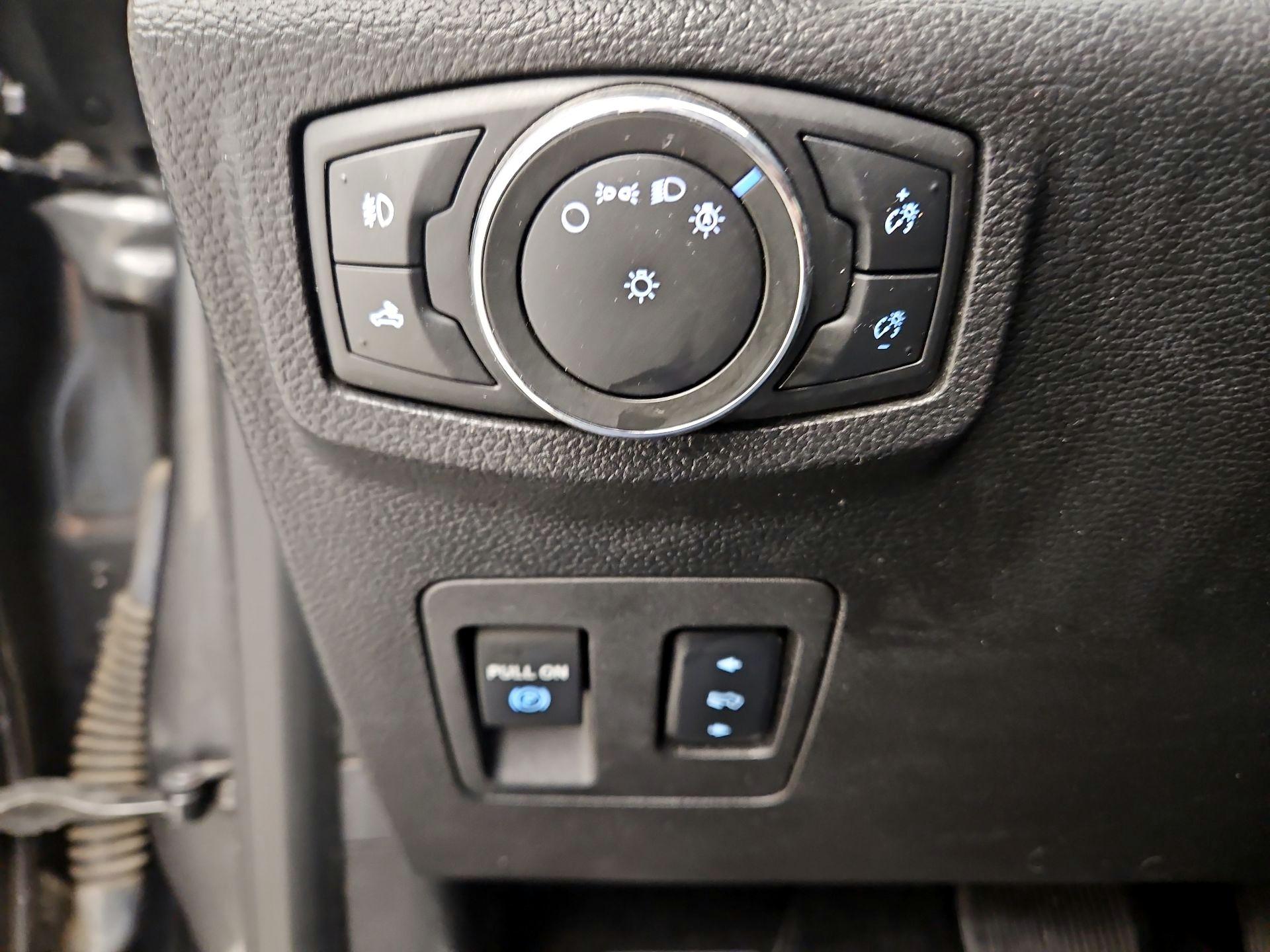 Thumbnail: 2016 Ford F-150 - 13