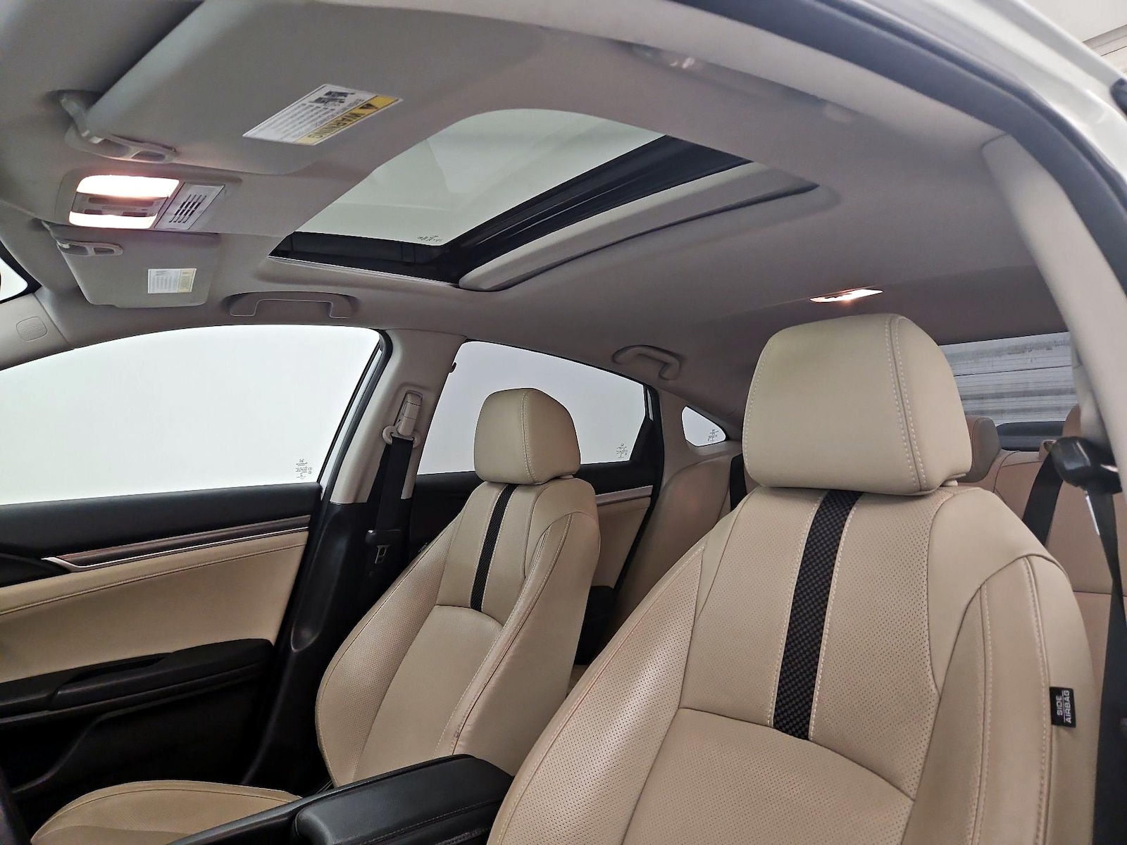 2019 Honda Civic Touring - Photo 21