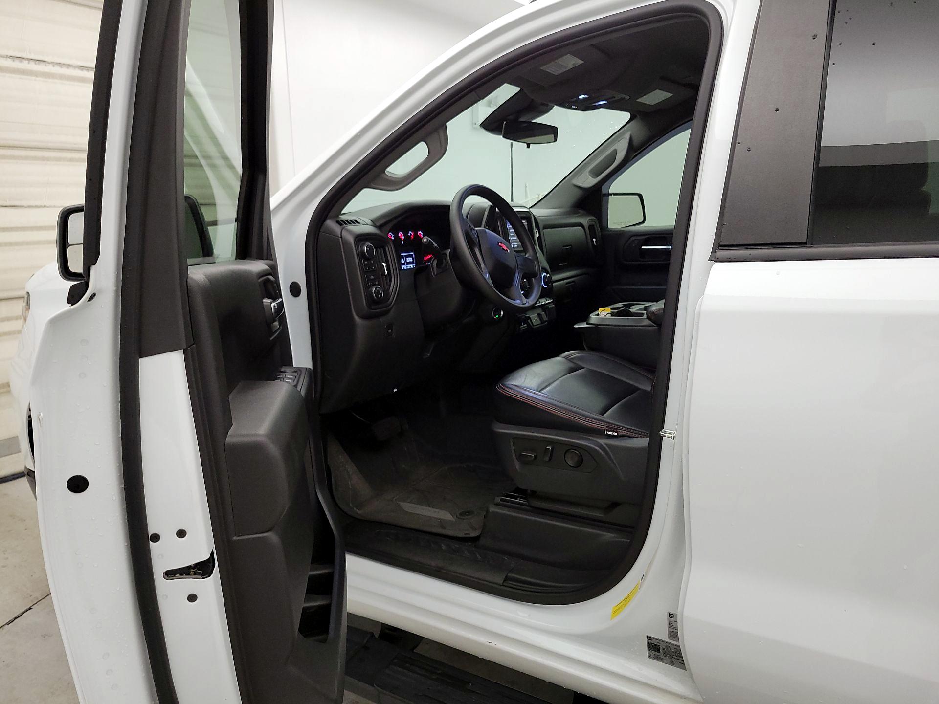 Thumbnail: 2023 Chevrolet Silverado 1500 - 9