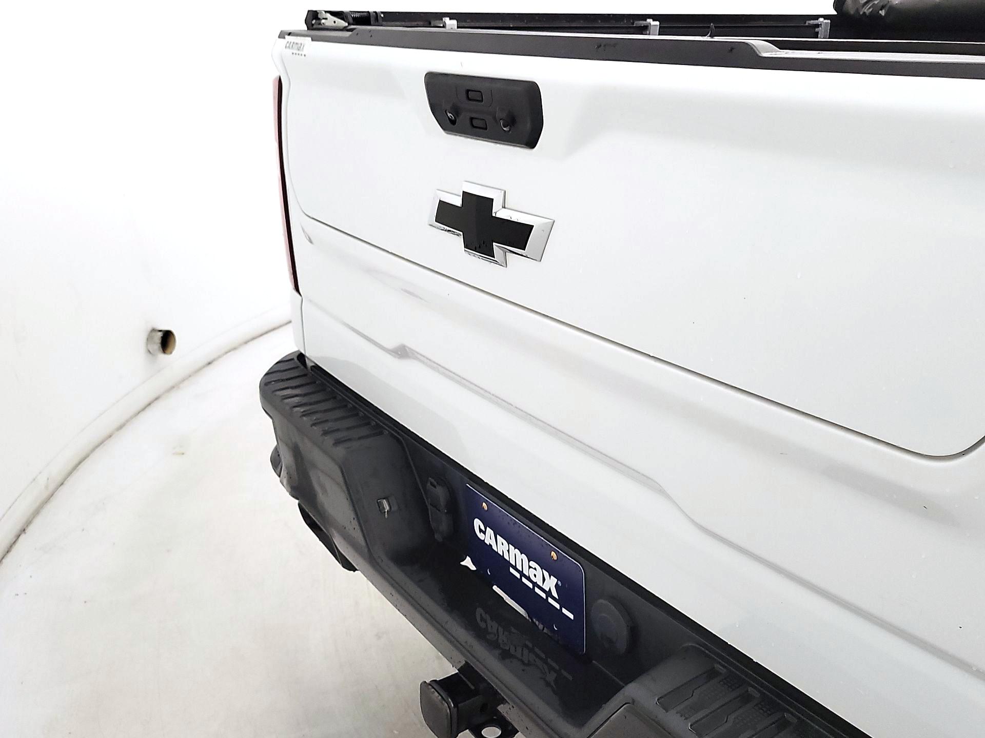 Thumbnail: 2023 Chevrolet Silverado 1500 - 6