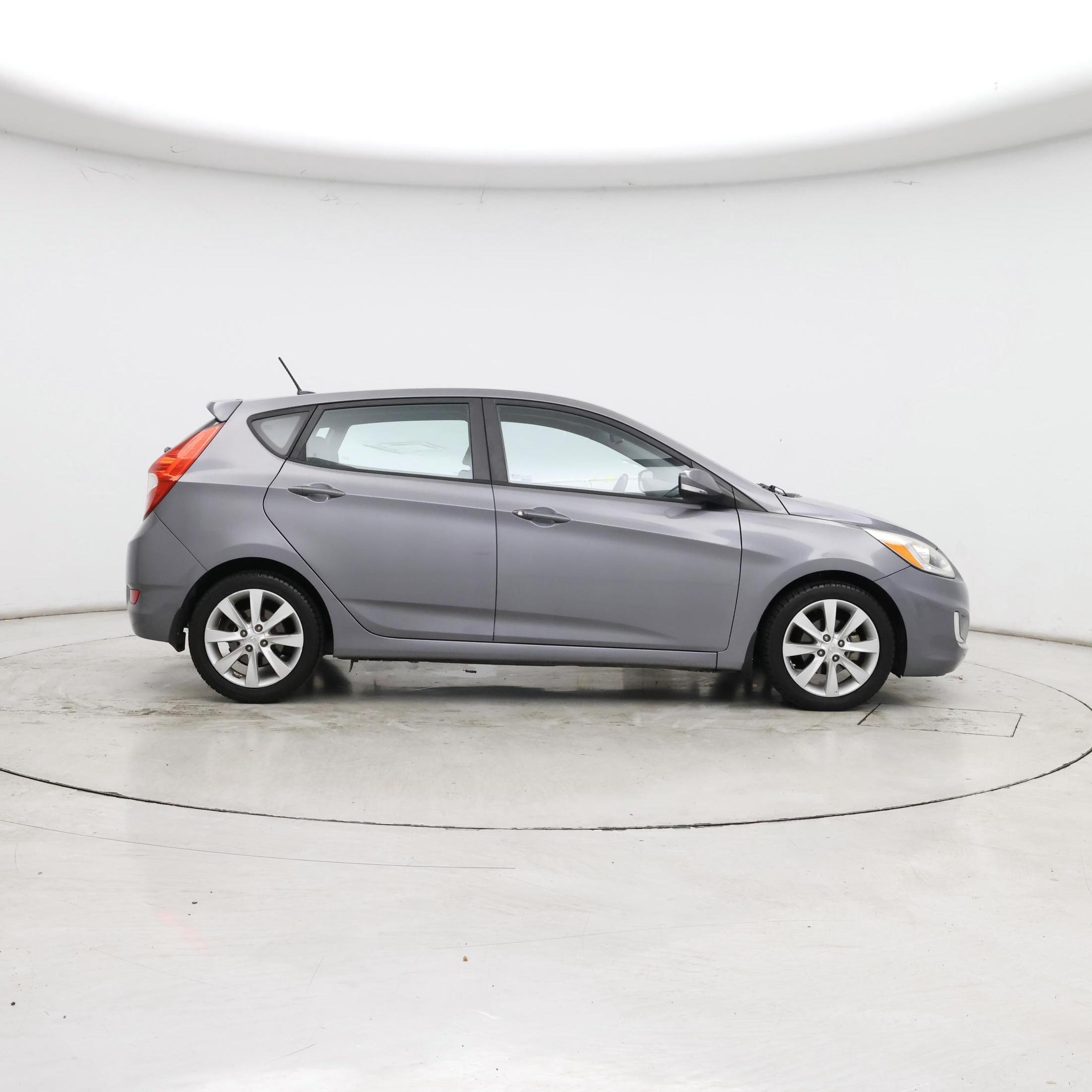 Thumbnail: 2014 Hyundai Accent - 7