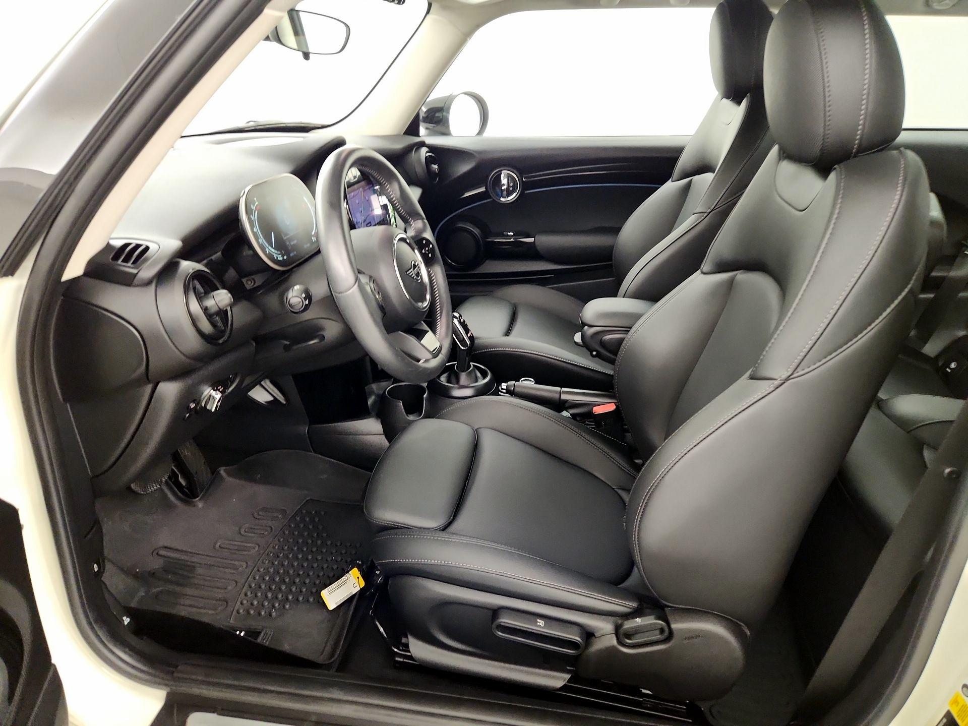 Thumbnail: 2022 MINI Cooper Hardtop - 11