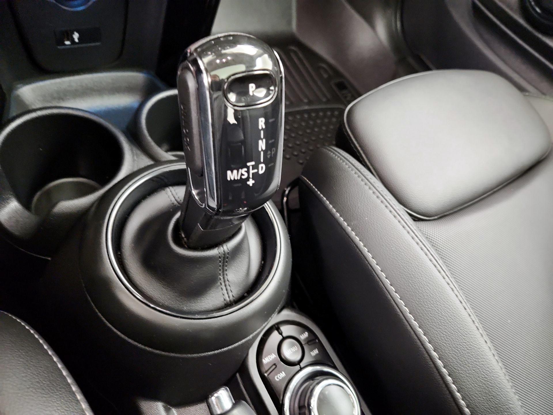 Thumbnail: 2022 MINI Cooper Hardtop - 18