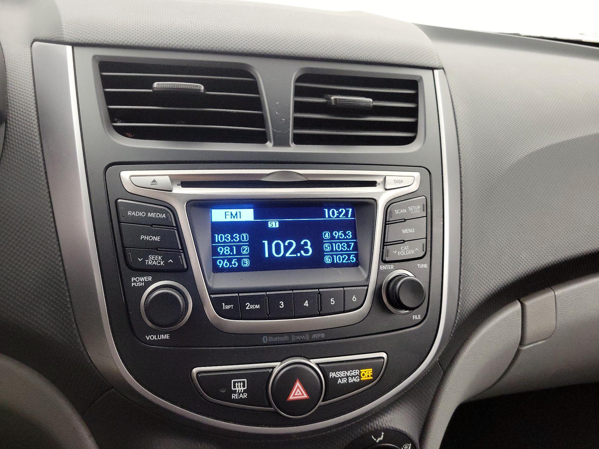 Thumbnail: 2015 Hyundai Accent - 14