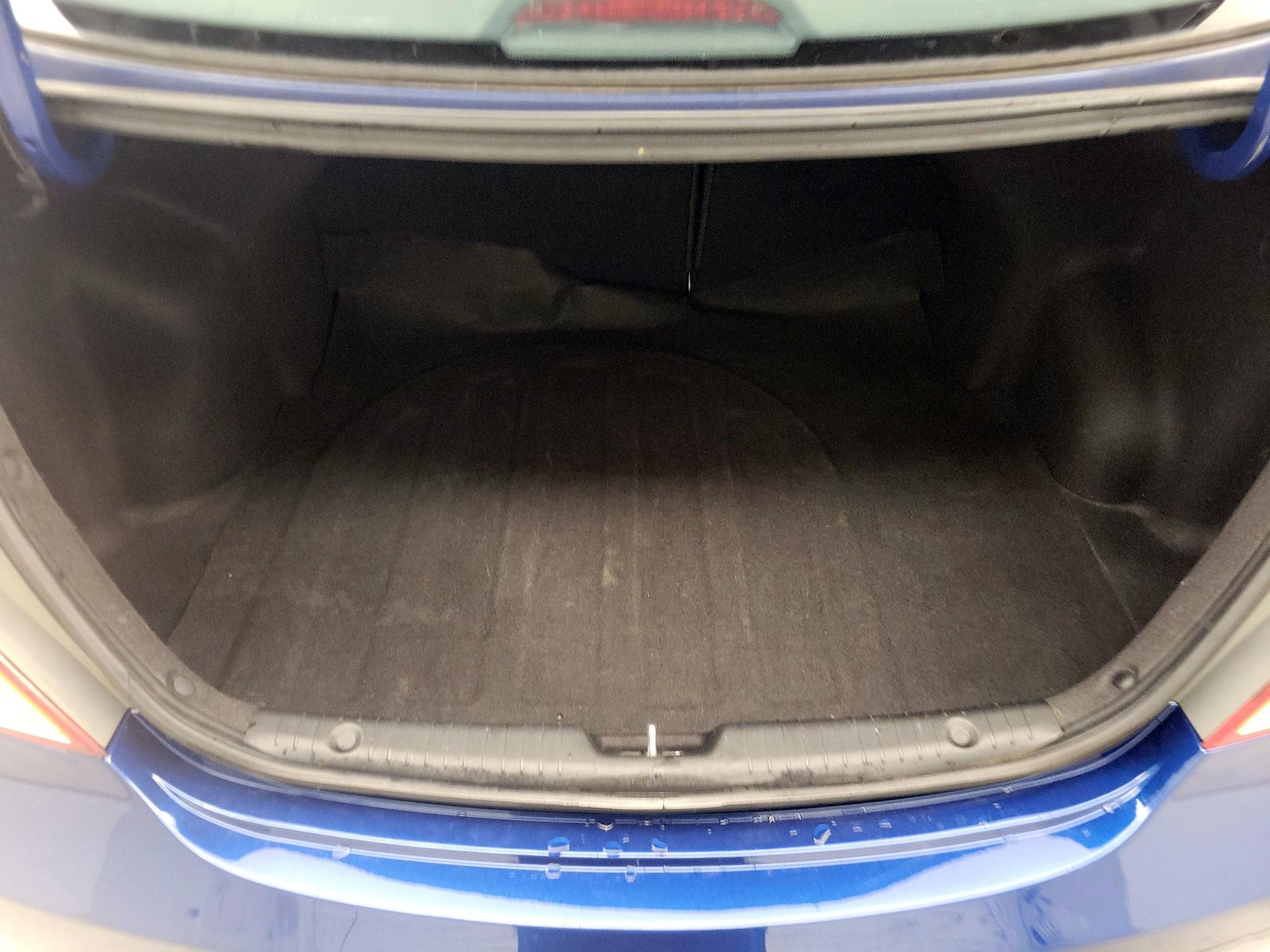 Thumbnail: 2015 Hyundai Accent - 19