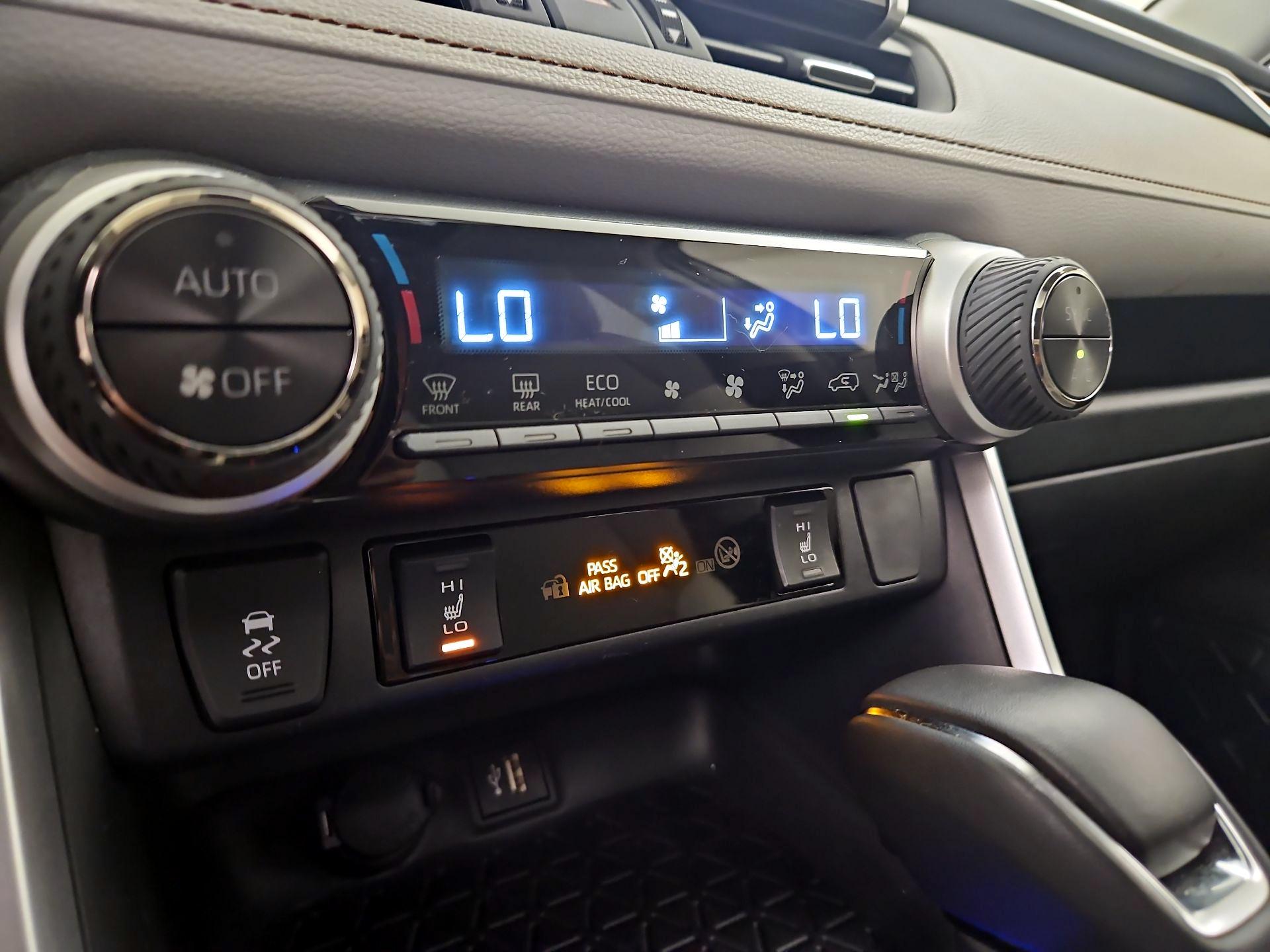 Thumbnail: 2025 Toyota RAV4 - 16