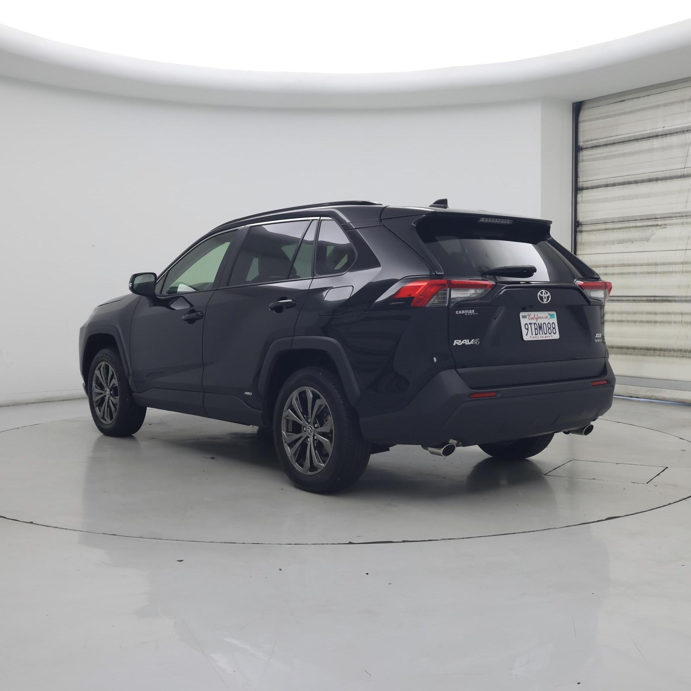 Thumbnail: 2025 Toyota RAV4 - 2