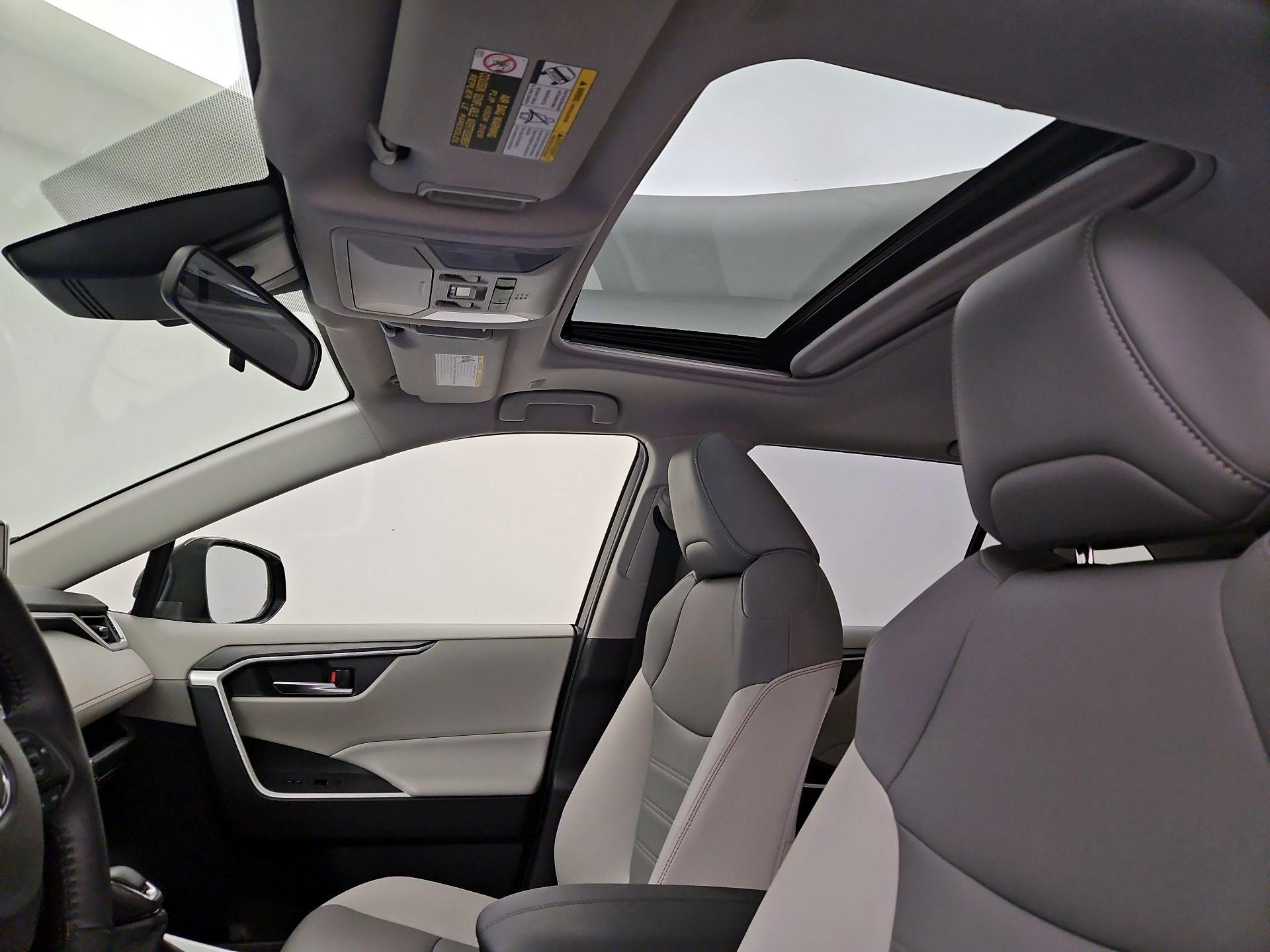 Thumbnail: 2025 Toyota RAV4 - 19