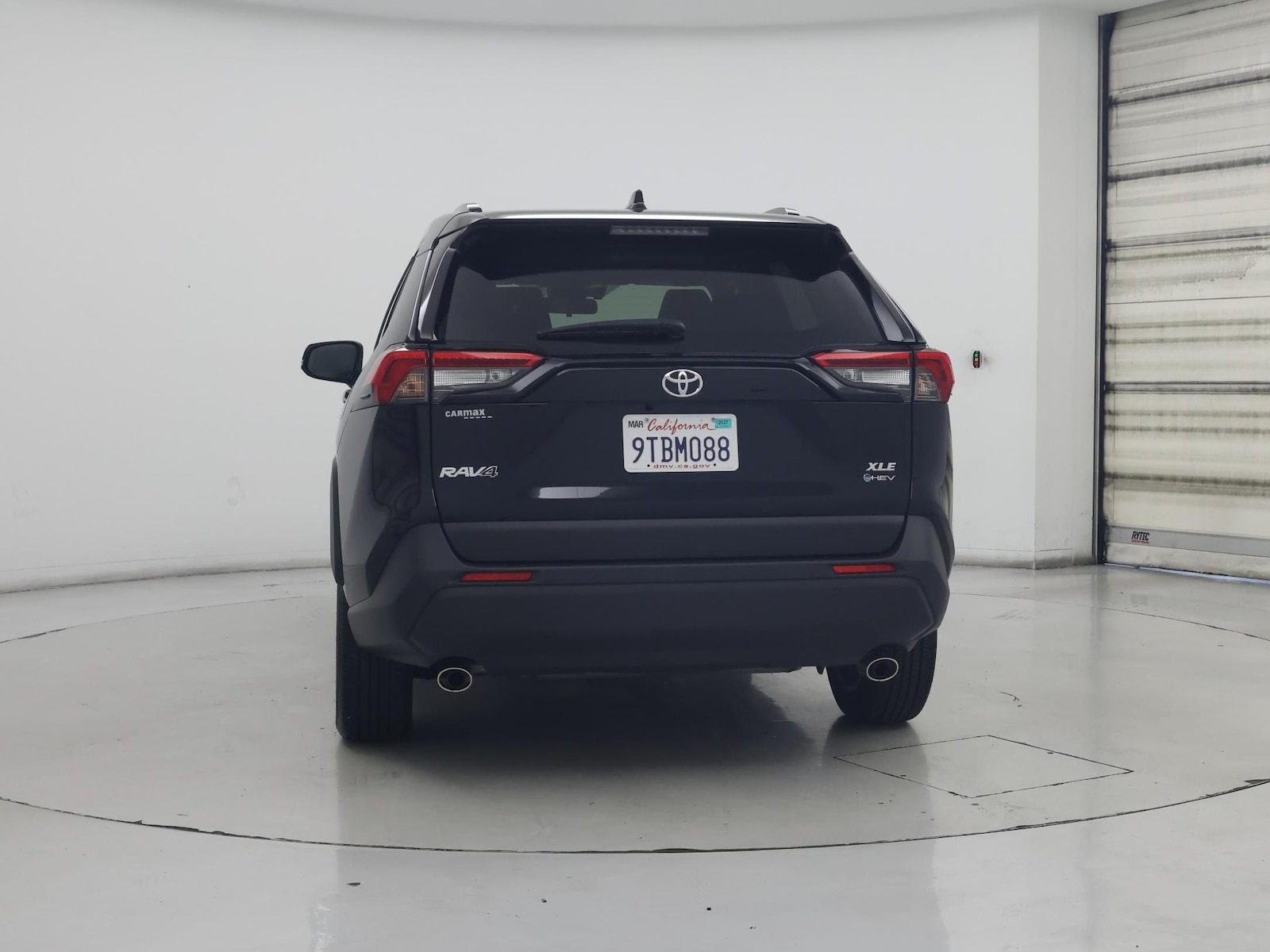 2025 Toyota RAV4 XLE Premium - Photo 7