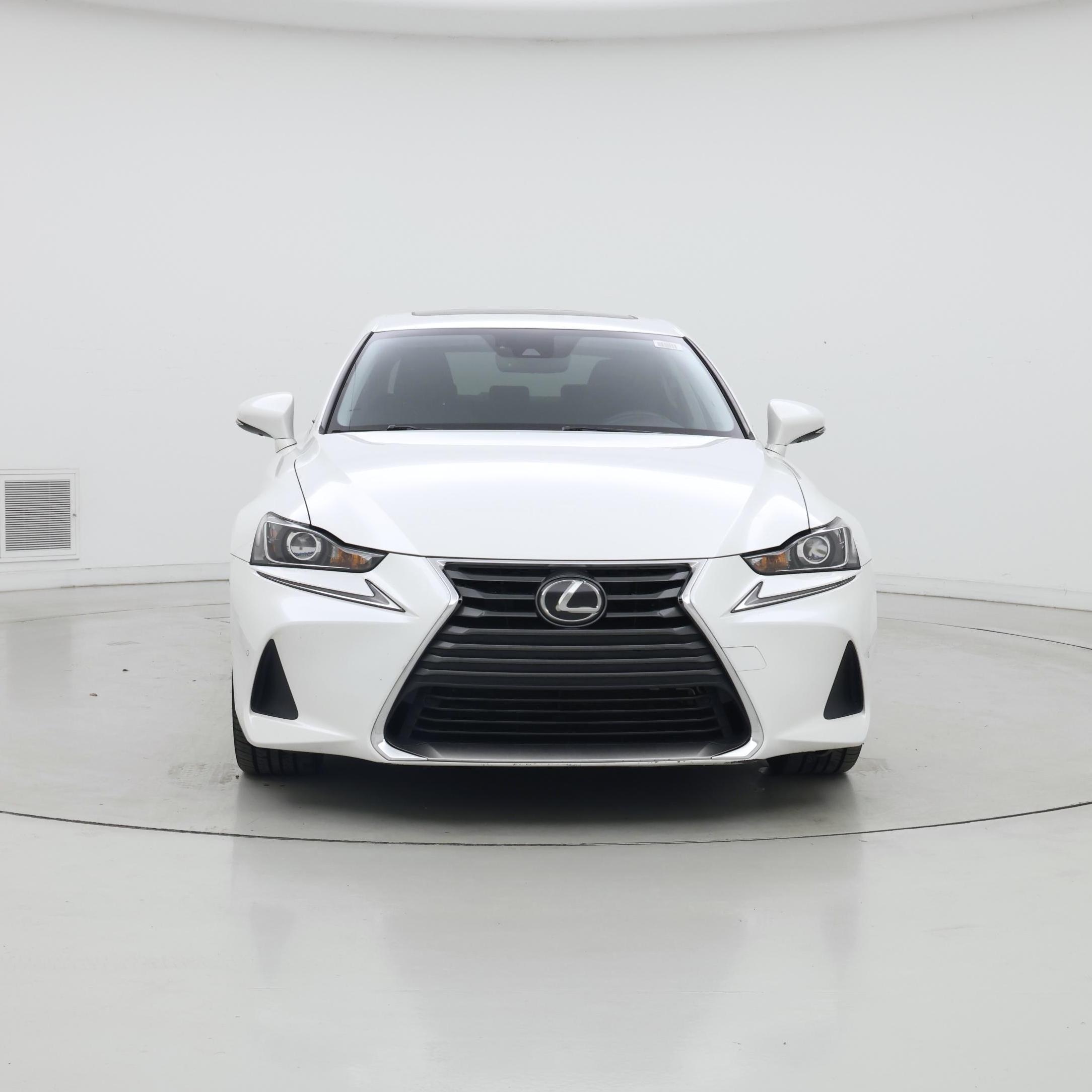 Thumbnail: 2019 Lexus IS - 5