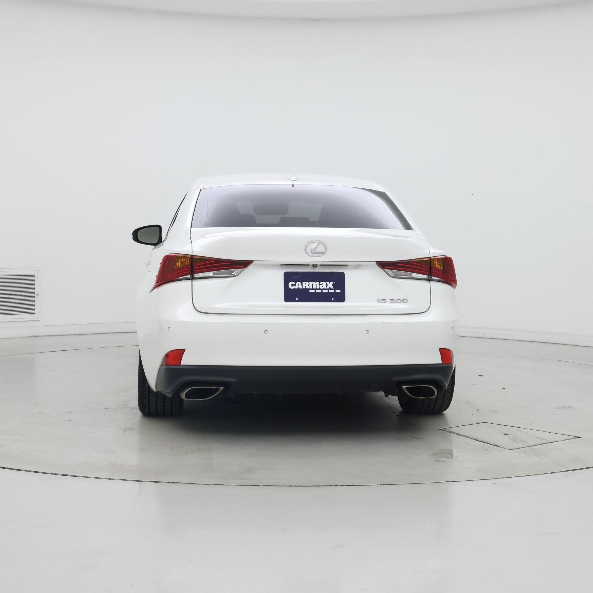 Thumbnail: 2019 Lexus IS - 6