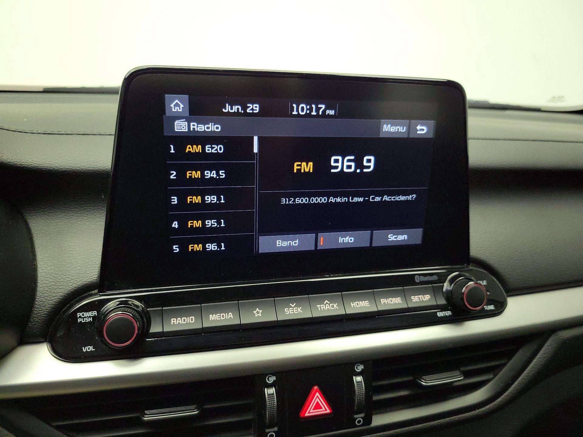 Thumbnail: 2020 Kia Forte - 15