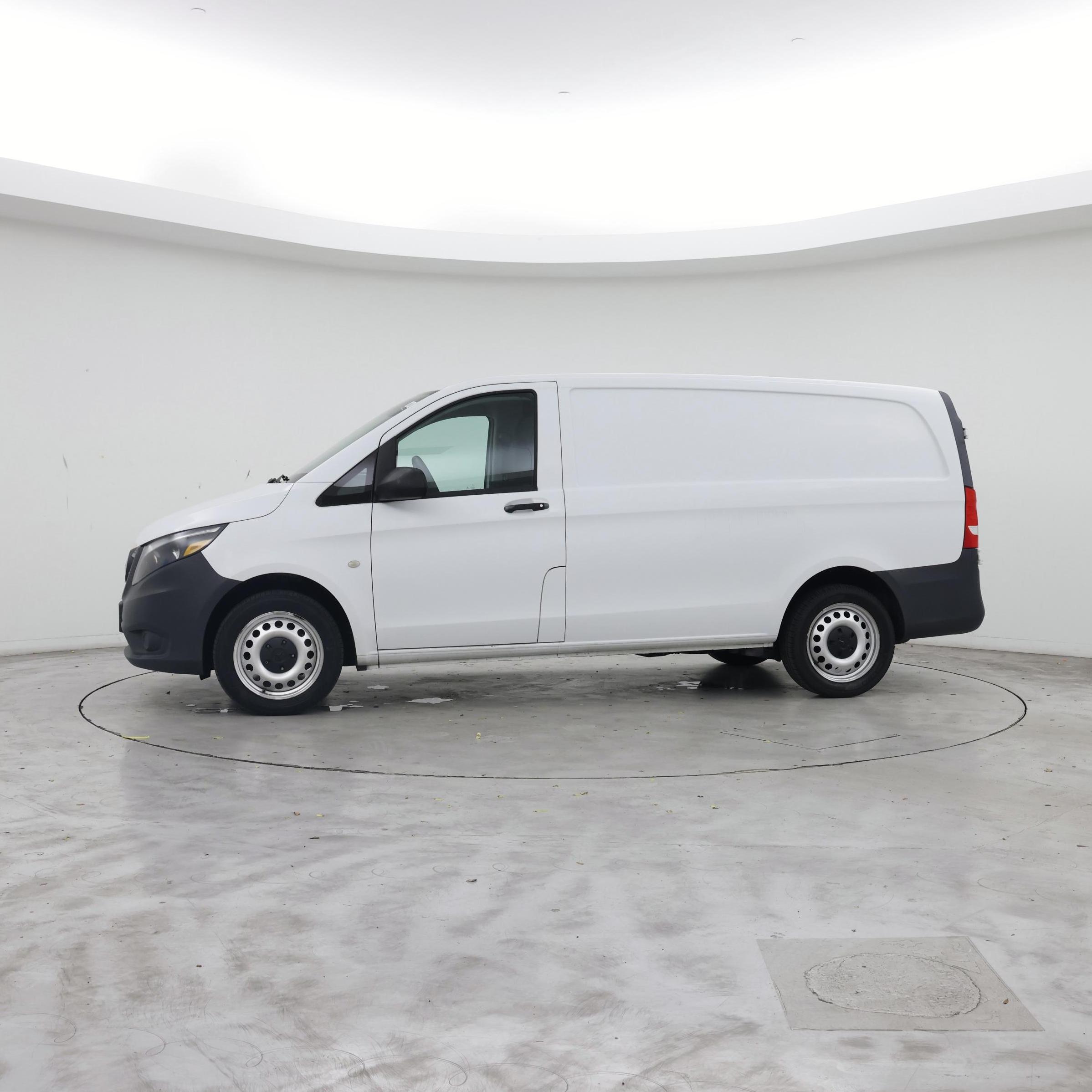 Thumbnail: 2017 Mercedes-Benz Metris - 3