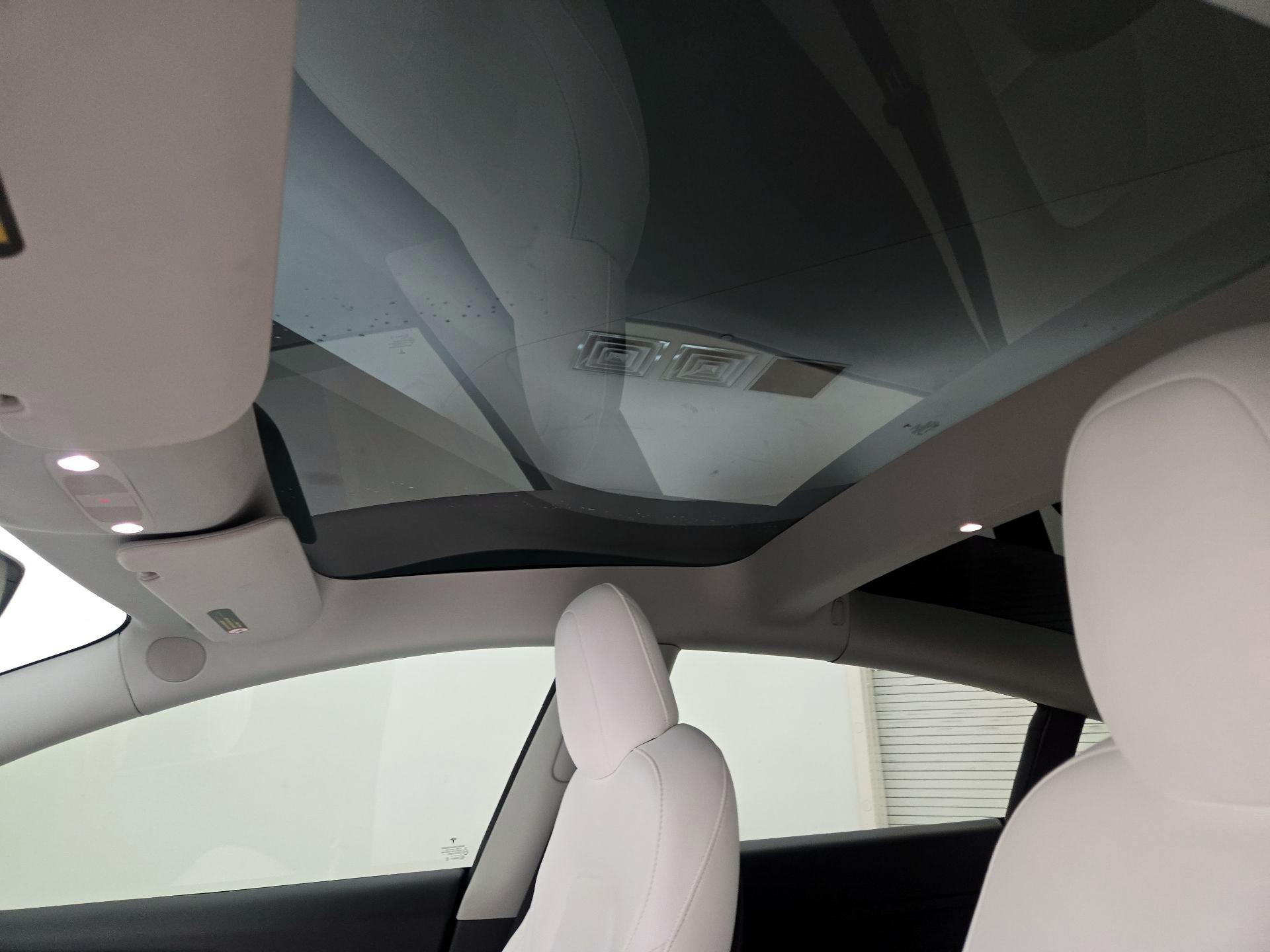 Thumbnail: 2023 Tesla Model 3 - 18