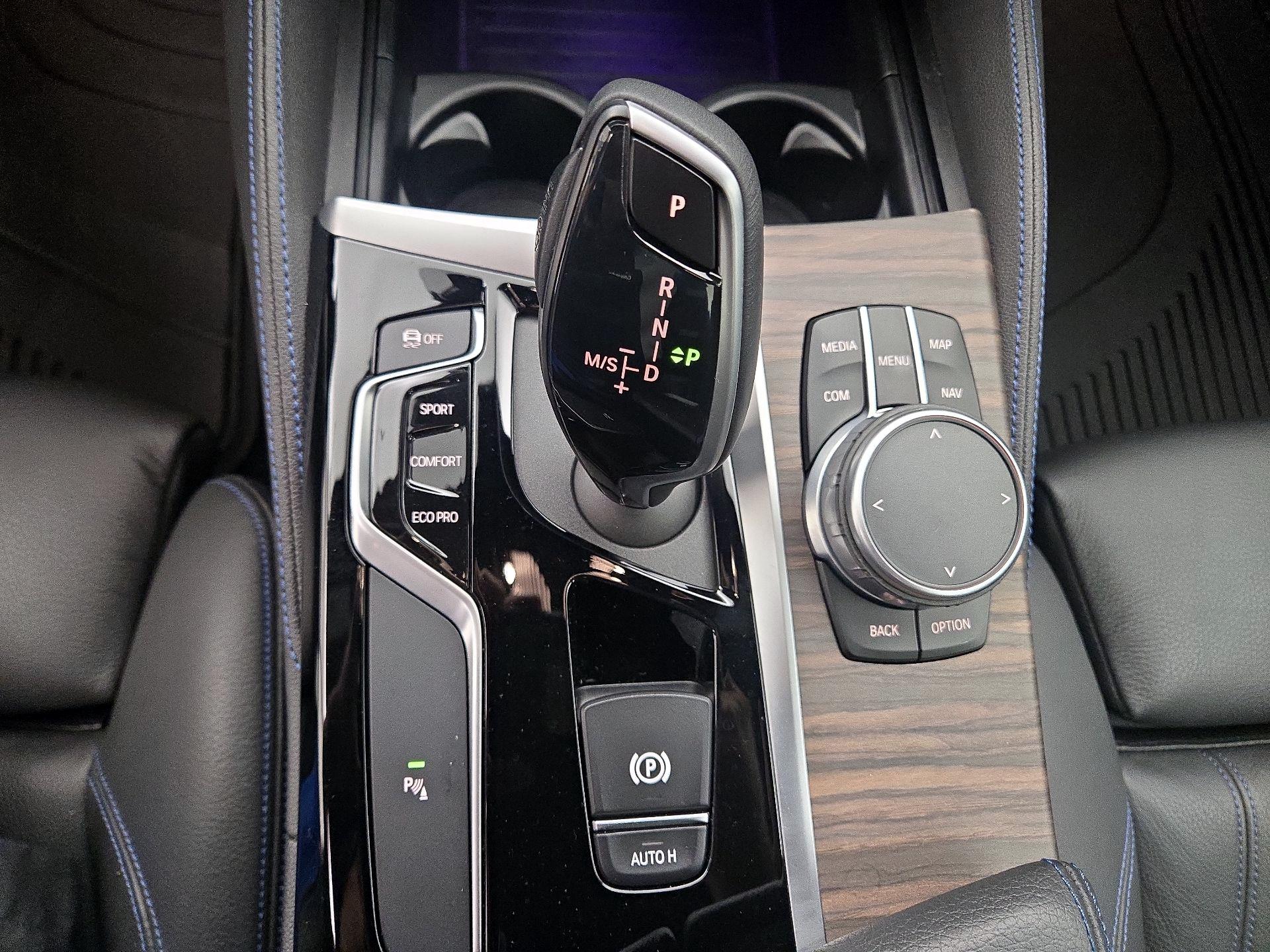 Thumbnail: 2020 BMW 5 Series - 18