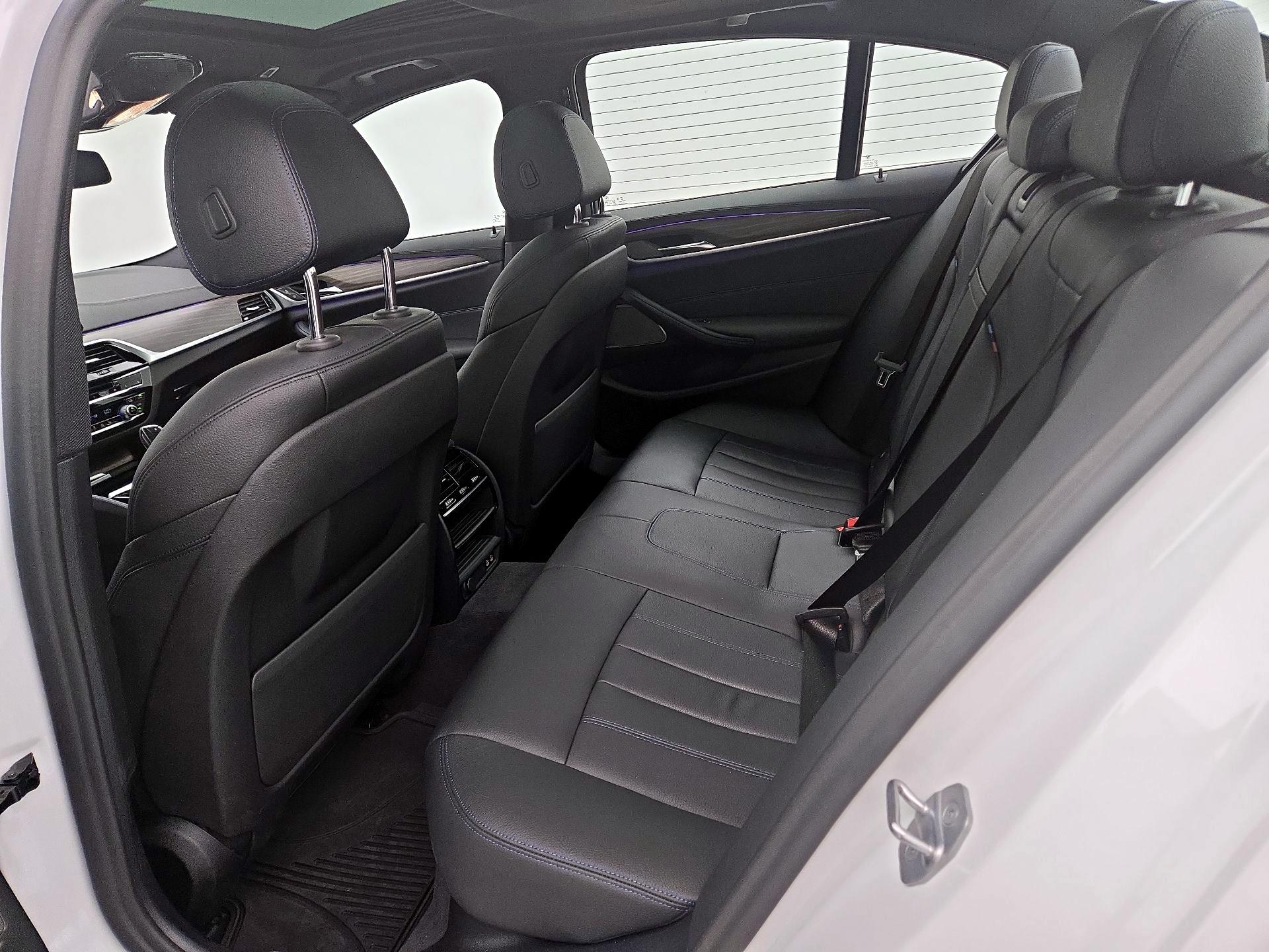 Thumbnail: 2020 BMW 5 Series - 20