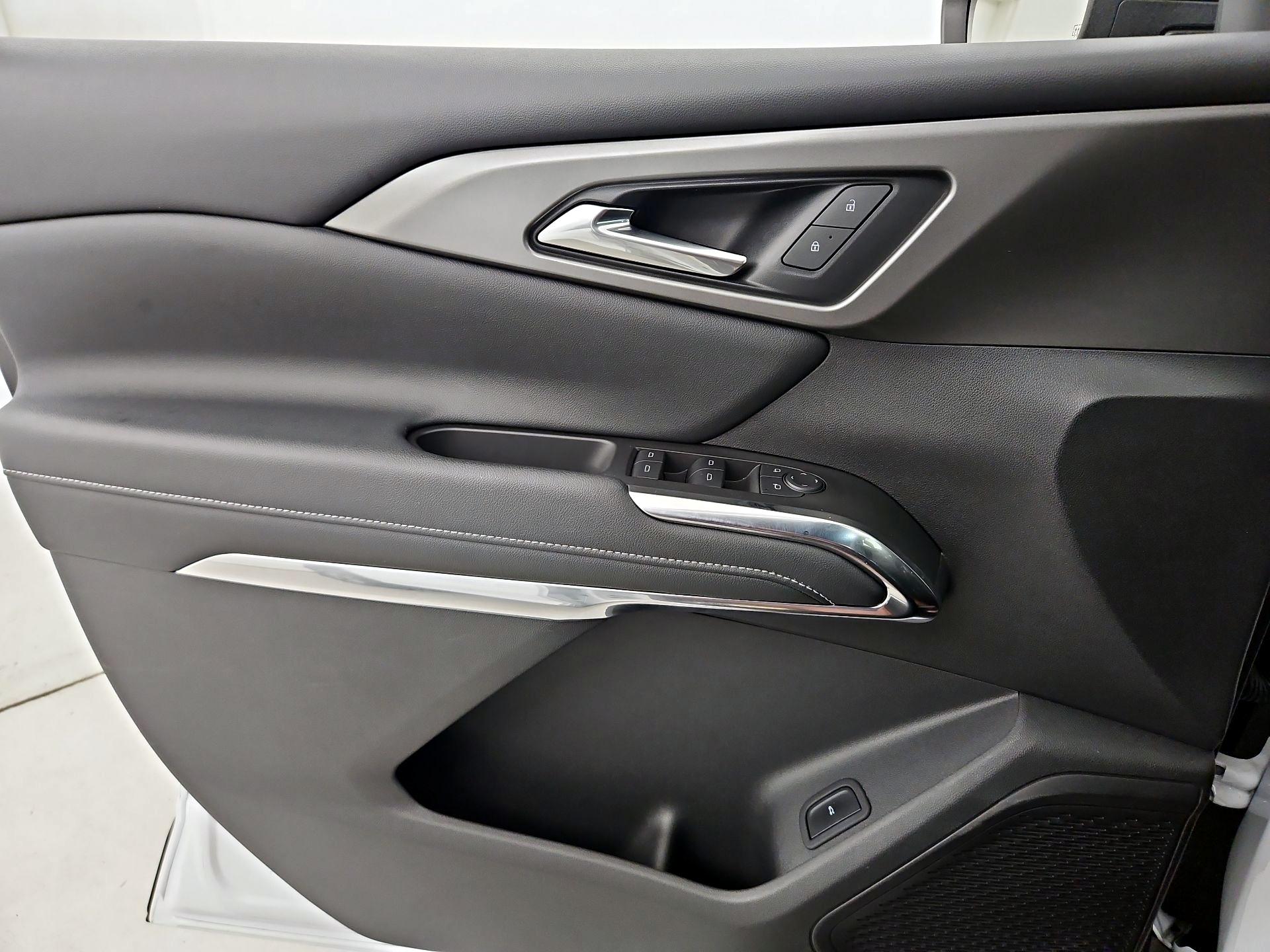 Thumbnail: 2024 Chevrolet Traverse - 12