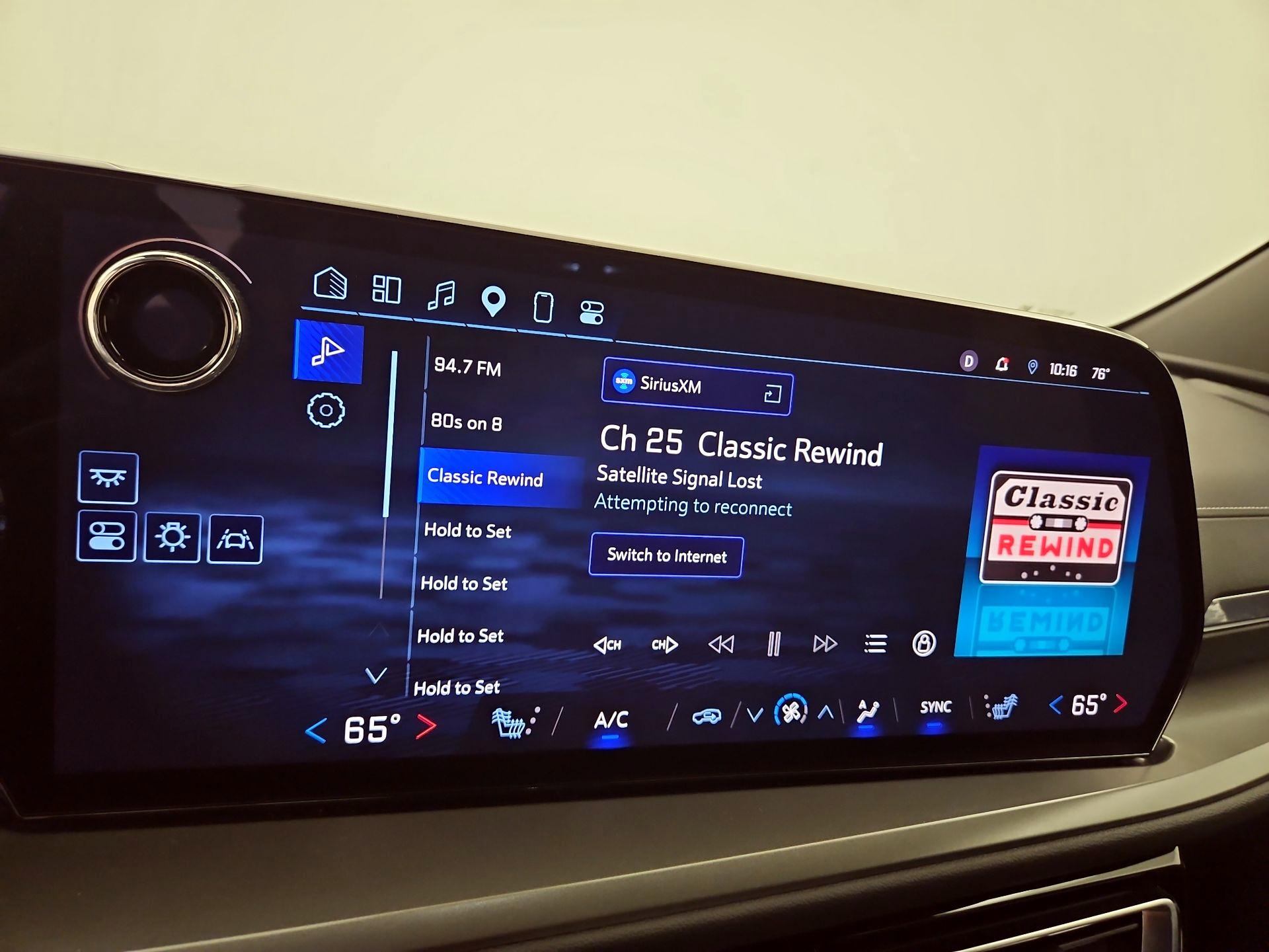 Thumbnail: 2024 Chevrolet Traverse - 16