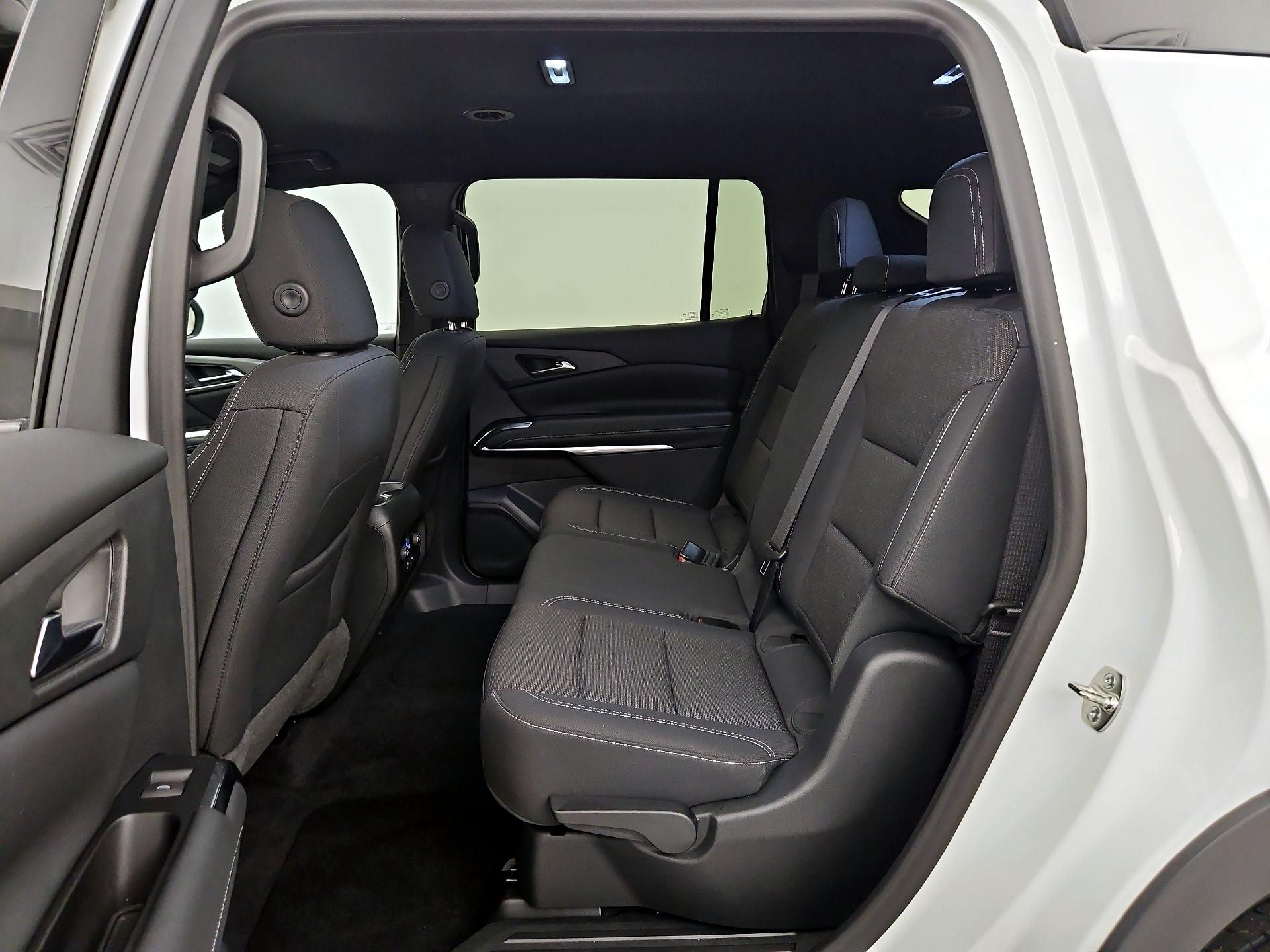 Thumbnail: 2024 Chevrolet Traverse - 20