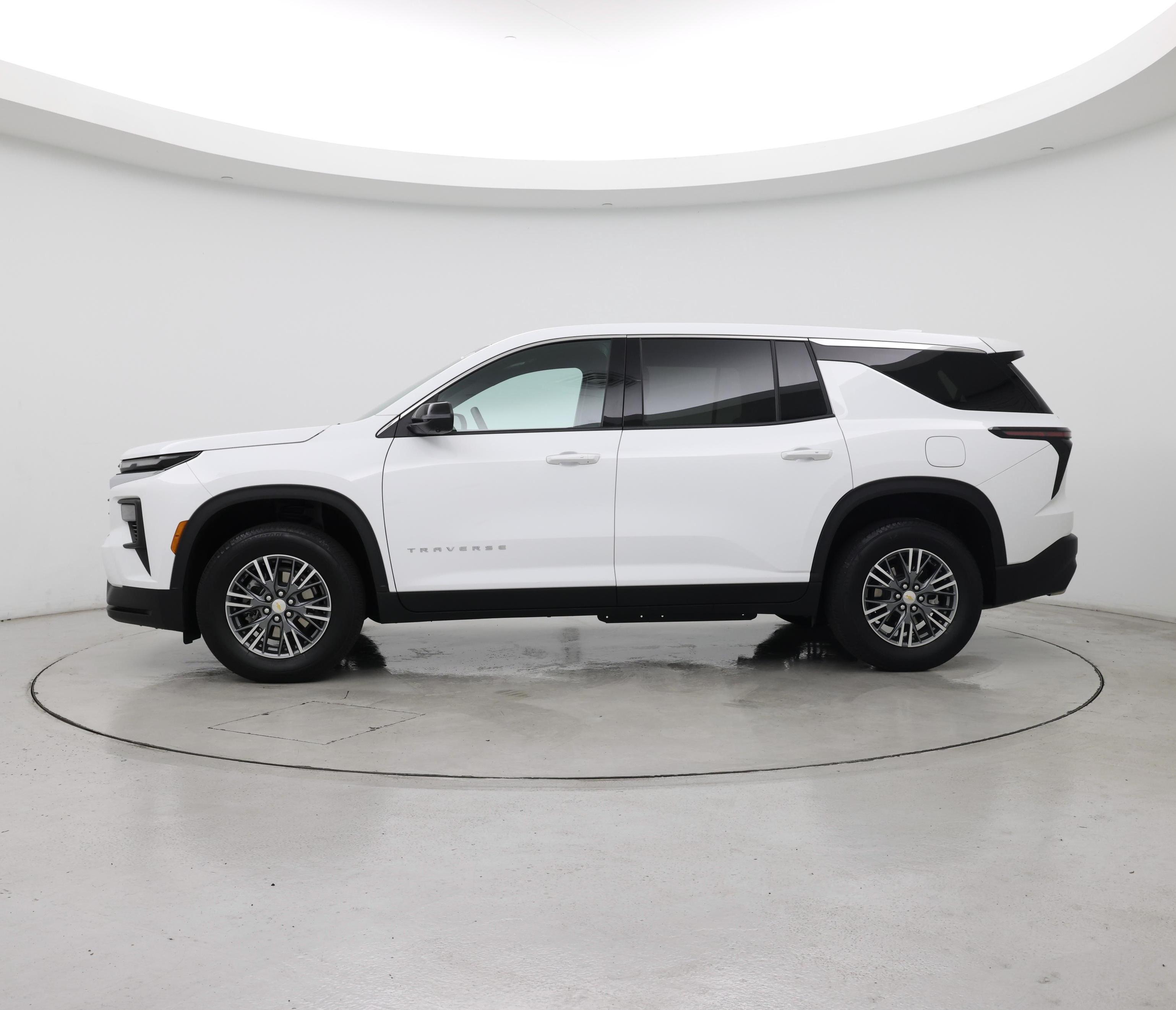 Thumbnail: 2024 Chevrolet Traverse - 3