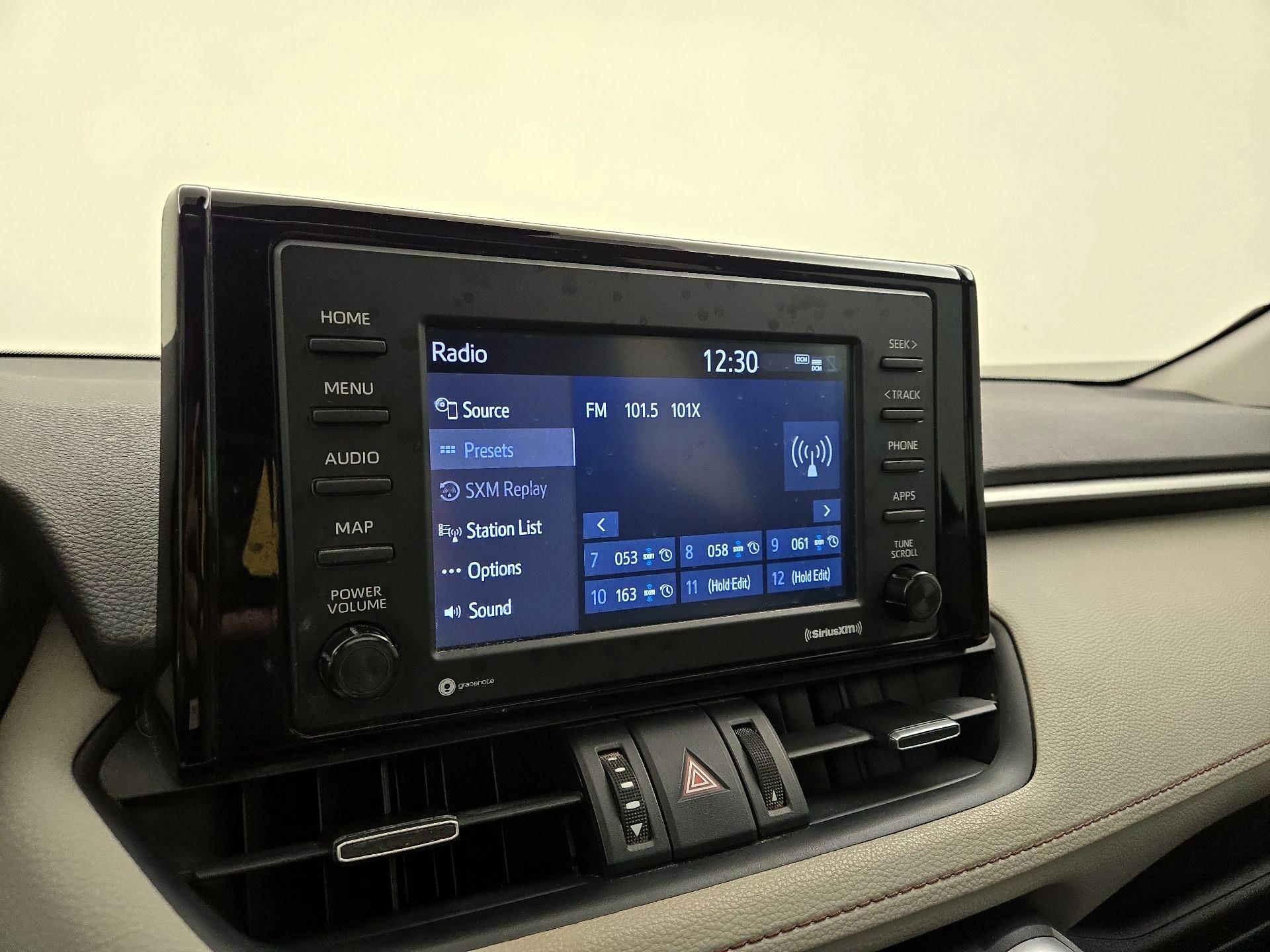 Thumbnail: 2021 Toyota RAV4 - 15