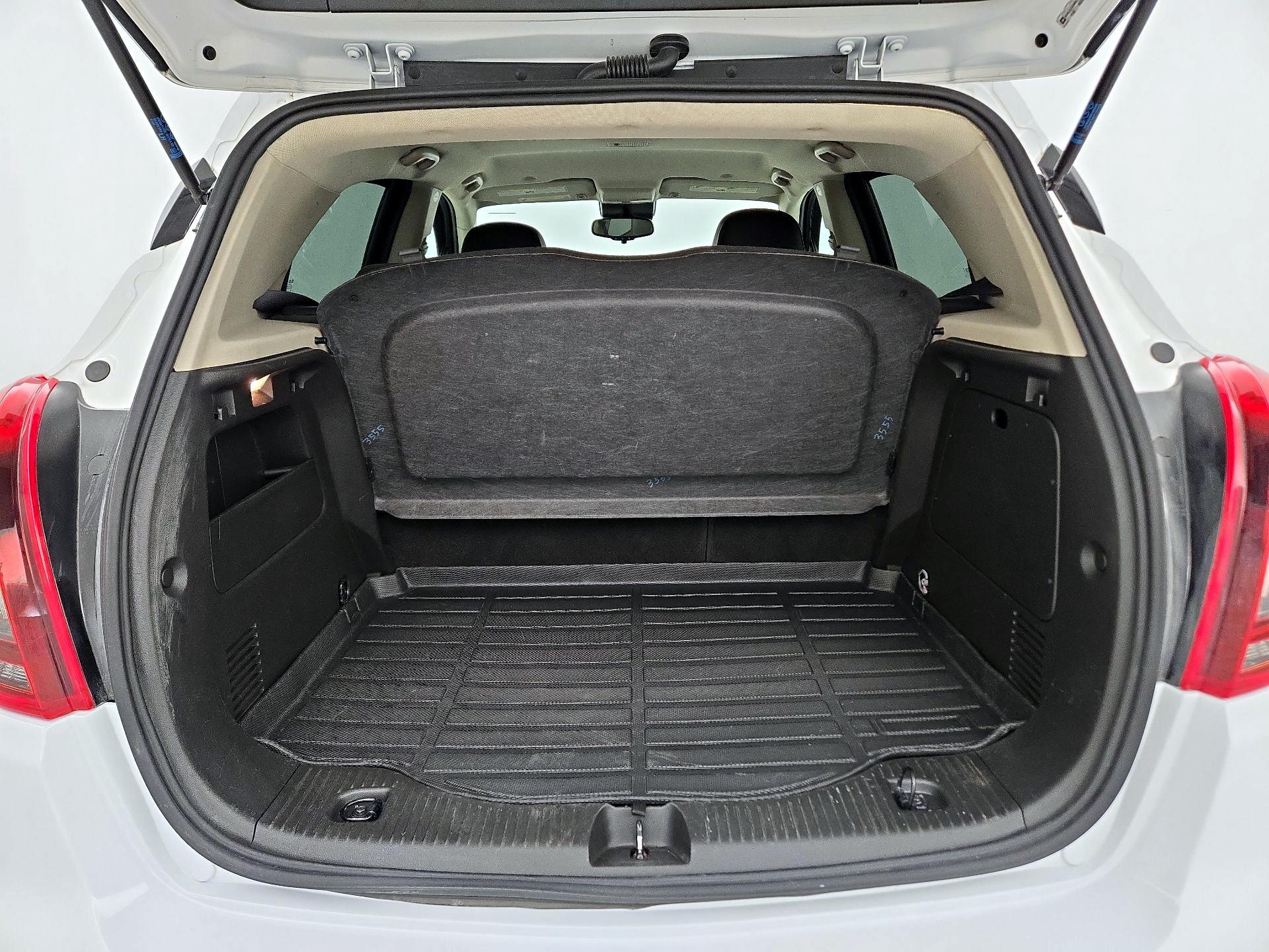 Thumbnail: 2019 Buick Encore - 20