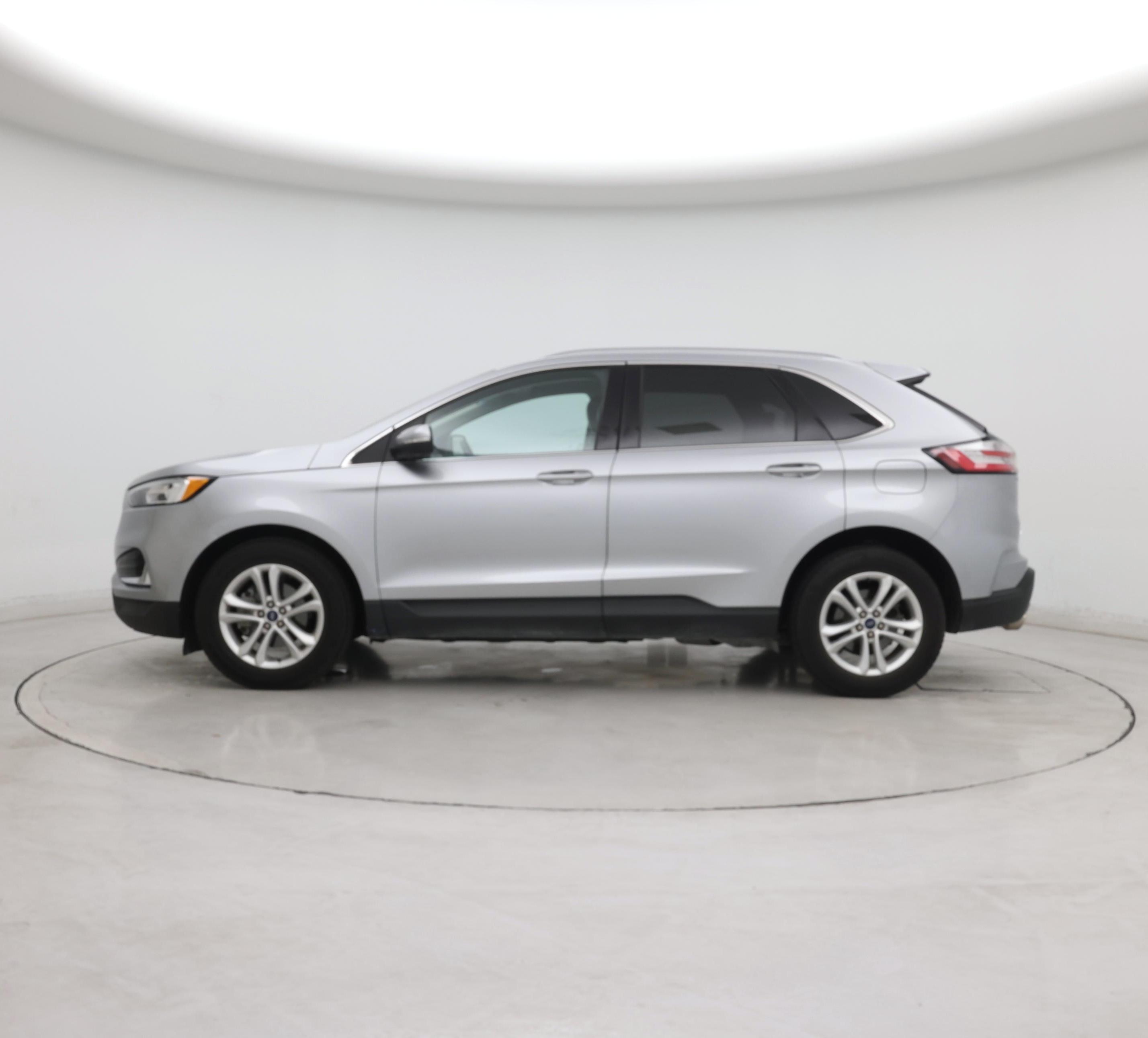 Thumbnail: 2020 Ford Edge - 3
