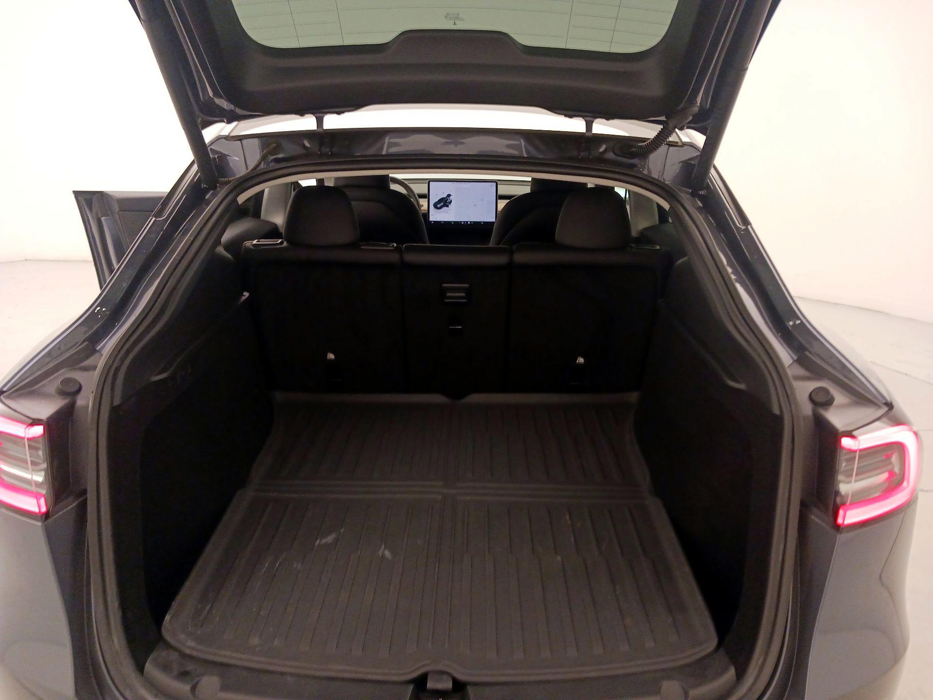 Thumbnail: 2023 Tesla Model Y - 20